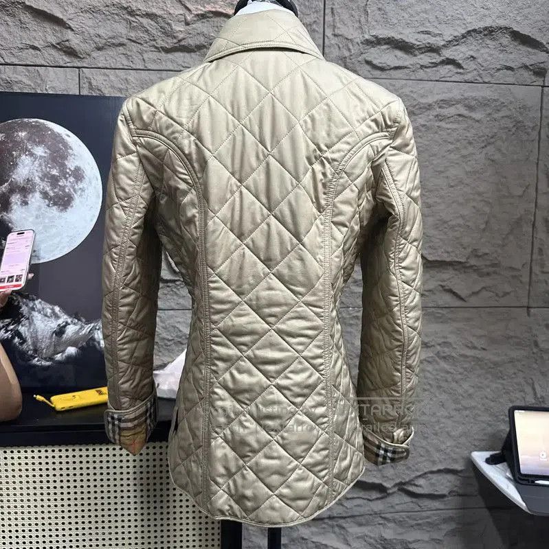 Burberry Burberry Khaki Women's Cotton Puffer Jacket. Size S / US 4 / IT 40 - 2 Thumbnail