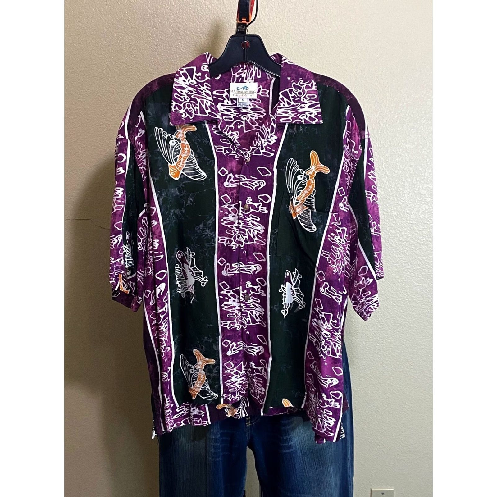 Vintage Mandalay Bay Resort Casino Shirt Vegas Artwork Small S Mens Size US S / EU 44-46 / 1 - 2 Thumbnail