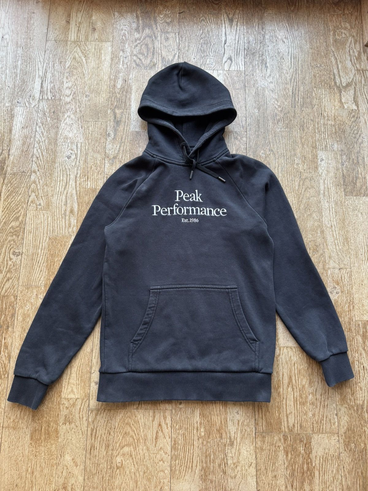 Peak Performance VINTAGE PEAK PERFORMANCE QUALITY SPORT HOODIE SWEATSHIRT Size US S / EU 44-46 / 1 - 1 Thumbnail