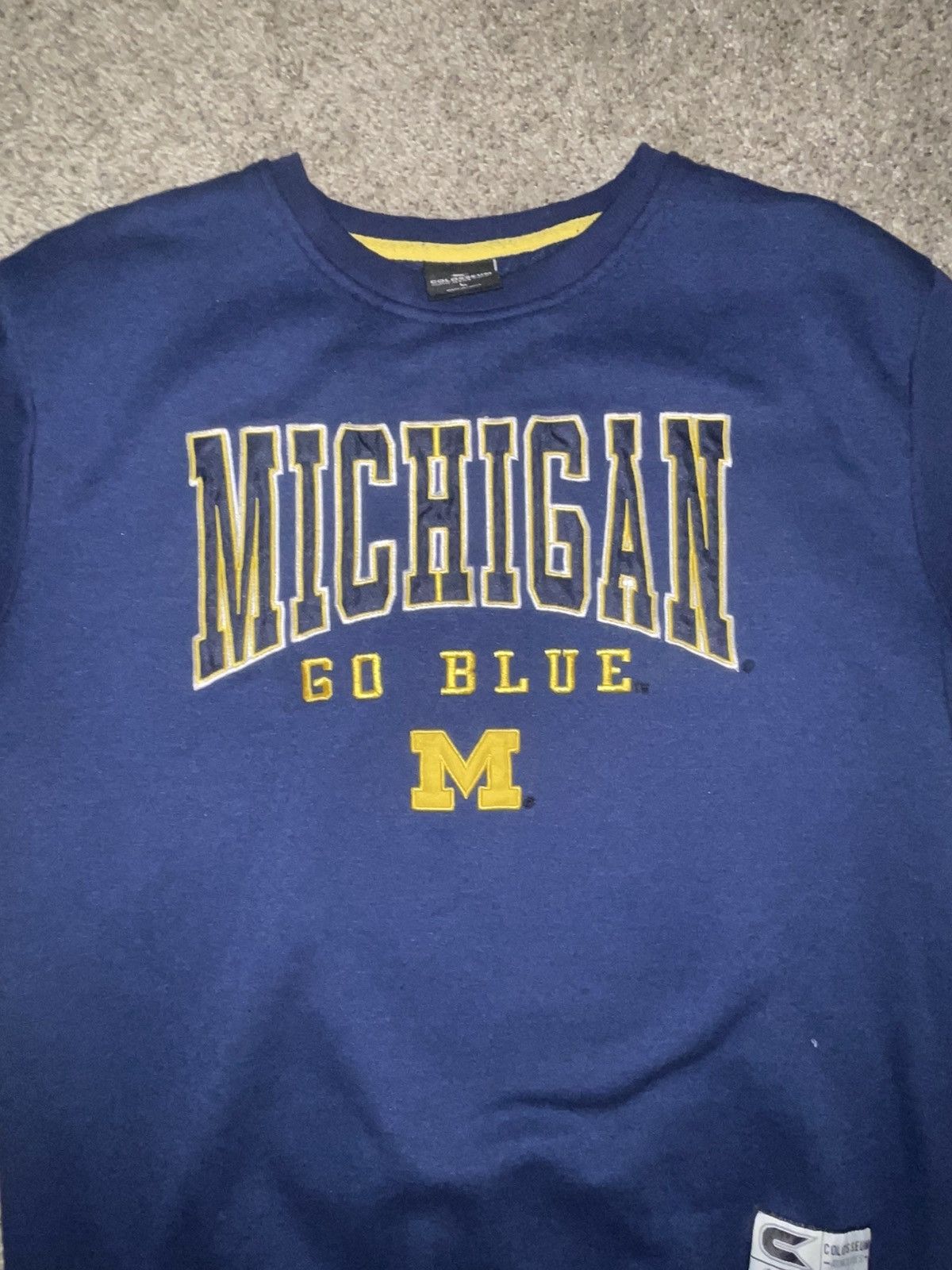Colosseum Athletics Colosseum Michigan embroidered crewneck Size US L / EU 52-54 / 3 - 2 Thumbnail