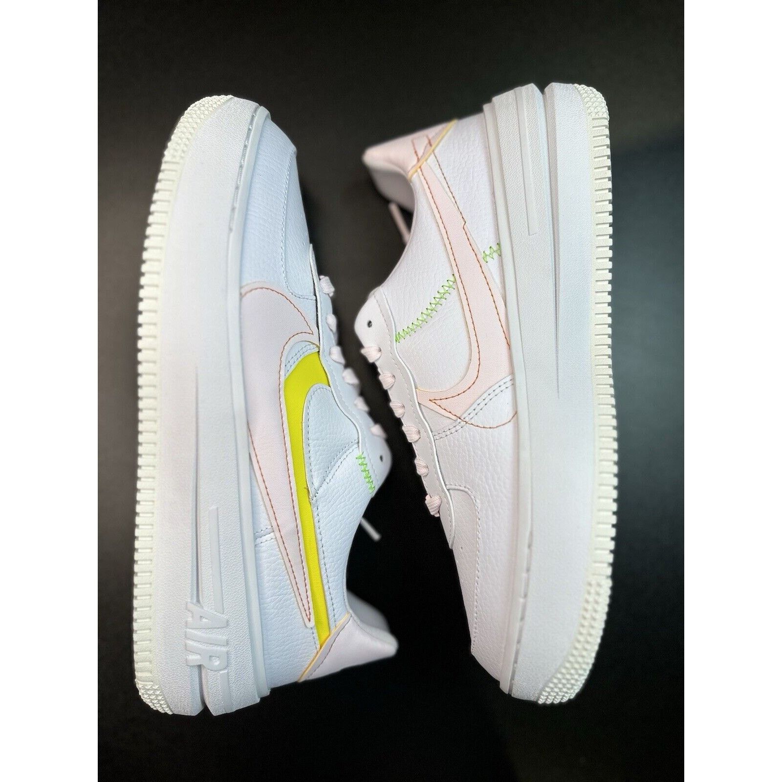Nike Womens Nike Air Force 1 PLT.AF.ORM White FJ0737100 Sz 9.5 Size US 9.5 / IT 39.5 - 1 Thumbnail