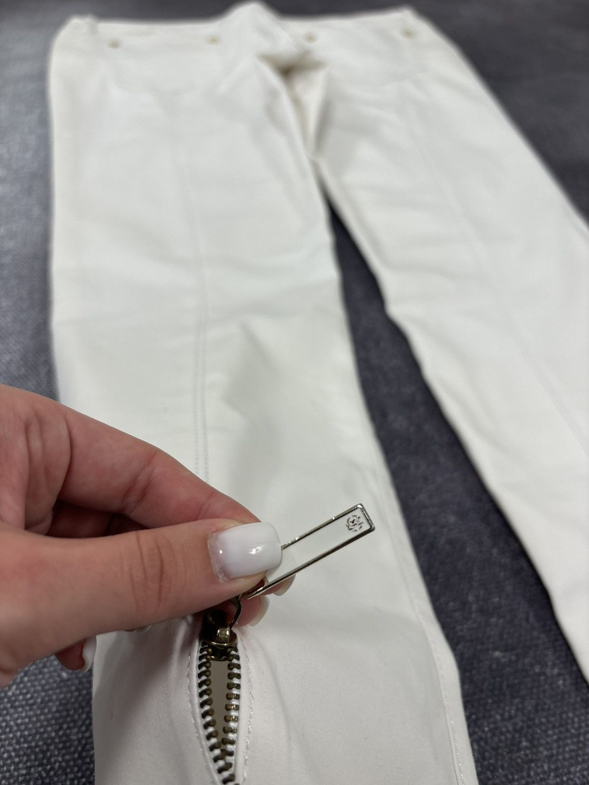 Roberto Cavalli Roberto Cavalli Women’s Bottoms Zip White Luxury Pants Size 32" / US 10 / IT 46 - 16 Thumbnail