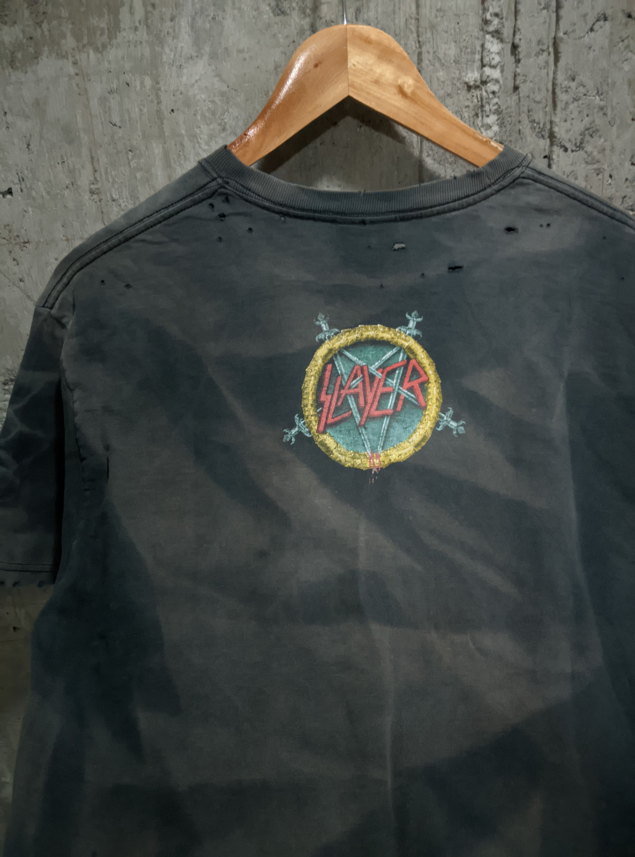 Vintage Vintage 2000s slayer metal distressed thrashed sun fade erd Size US M / EU 48-50 / 2 - 5 Thumbnail