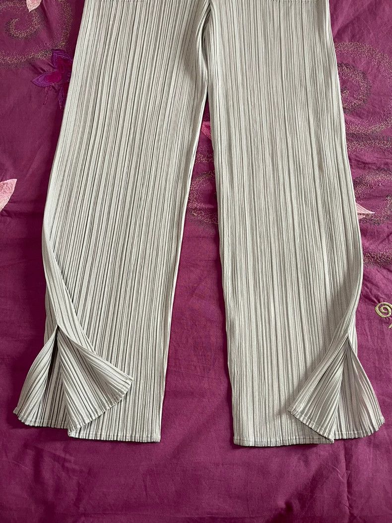 Issey Miyake Issey Miyake Grey pleated pants Size 25" / US 0 / IT 36 - 5 Thumbnail