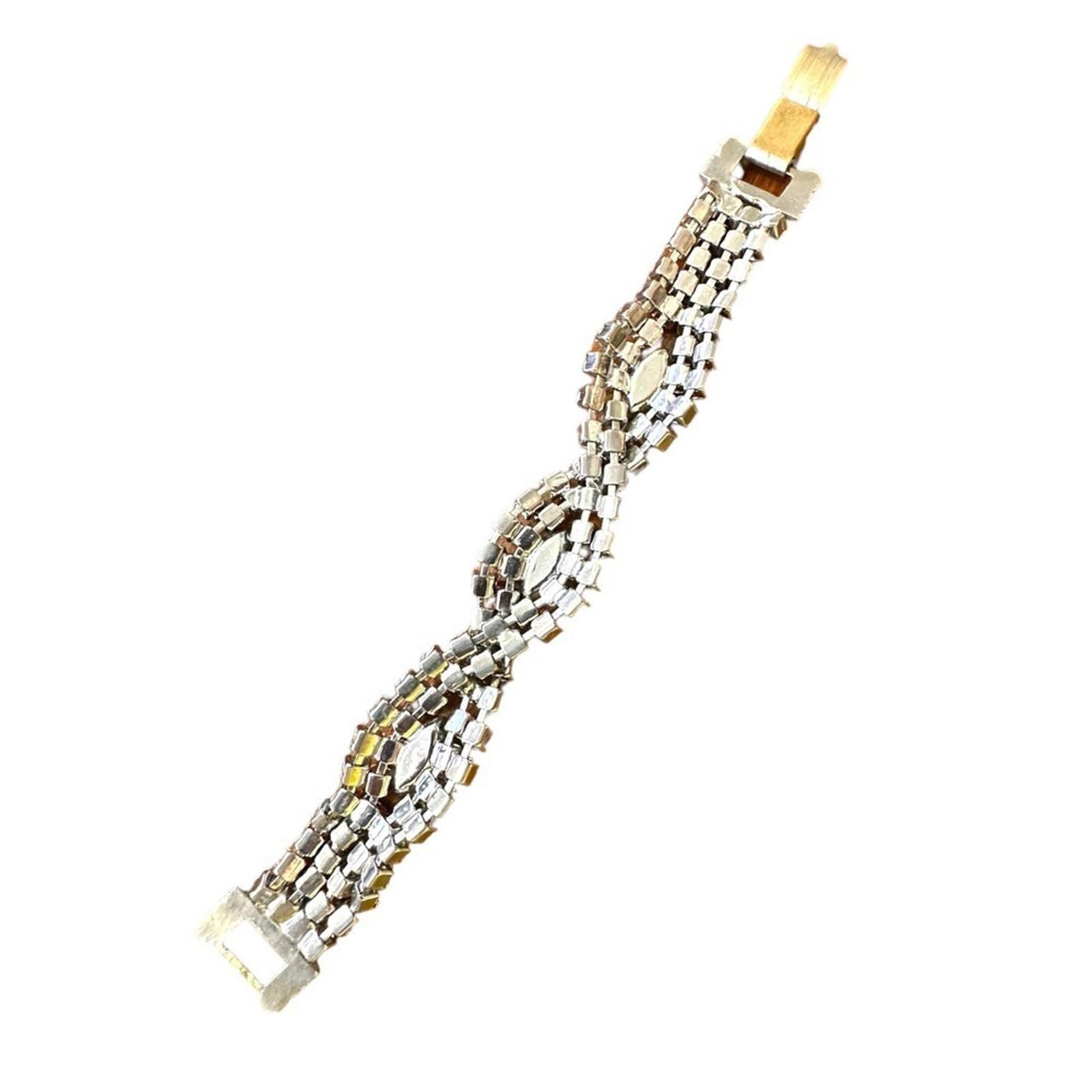 Vintage Unsigned Vintage Blue and Clear Rhinestone Bracelet Size ONE SIZE - 2 Thumbnail