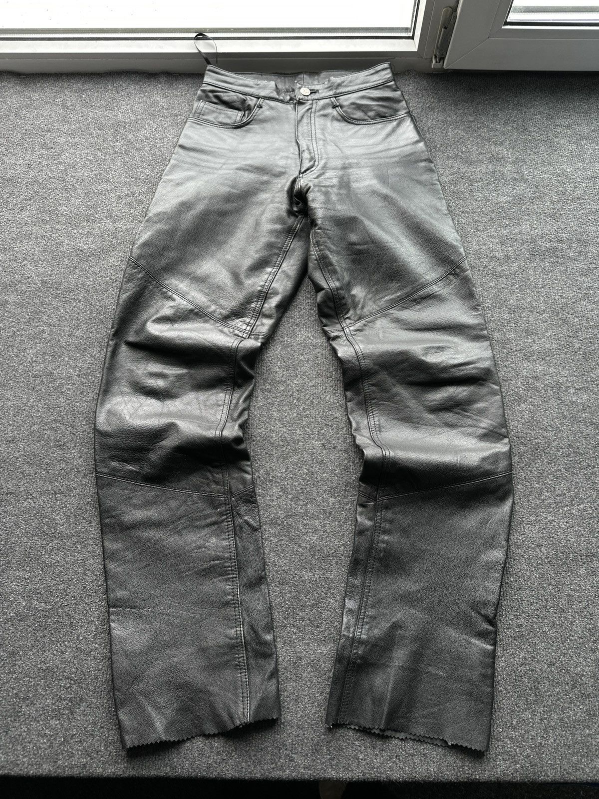 Apollo APOLLO 🚨SWISS DESIGN leather pants motorcycles LUXURY Y2K Size 27" / US 4 / IT 40 - 2 Thumbnail