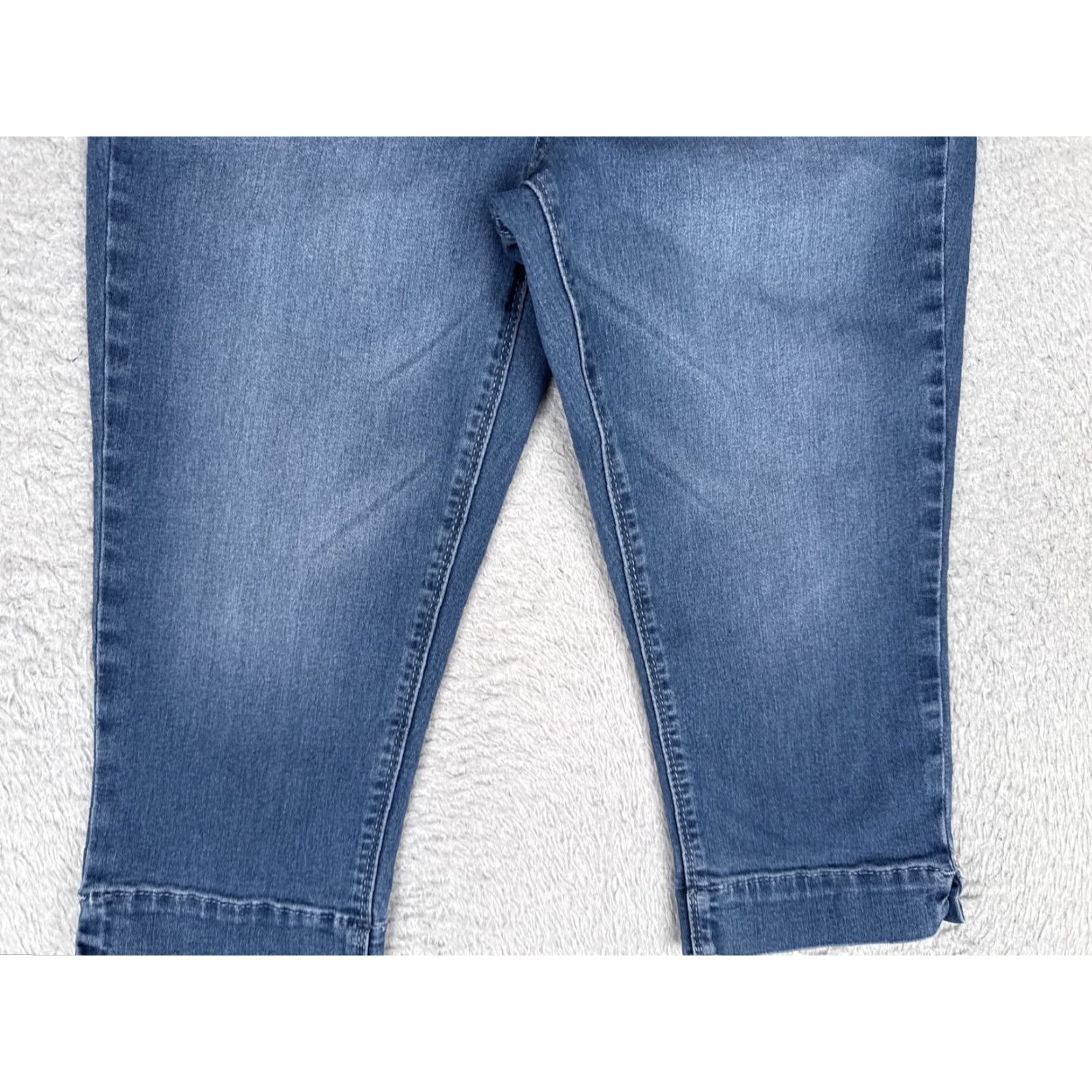 Vintage Laurie Felt Jeans Womens XS Blue Medium Wash Capri Mid Rise Capris Stretch 26 16 Casual City Vintage: No Size 26" / US 2 / IT 38 - 3 Thumbnail