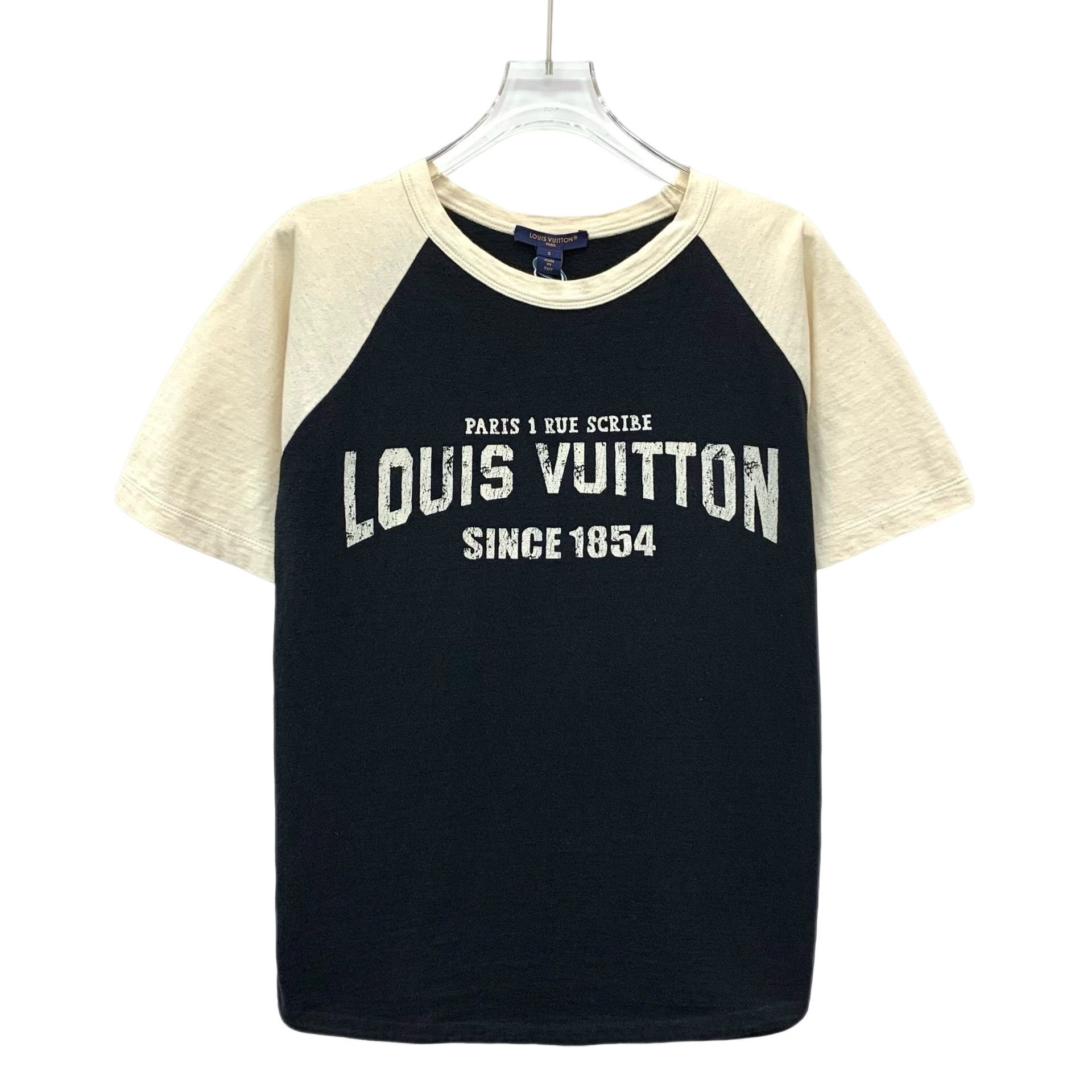 Louis Vuitton Louis Vuitton Two-Tone Logo Raglan T-Shirt S Size US S / EU 44-46 / 1 - 1 Thumbnail