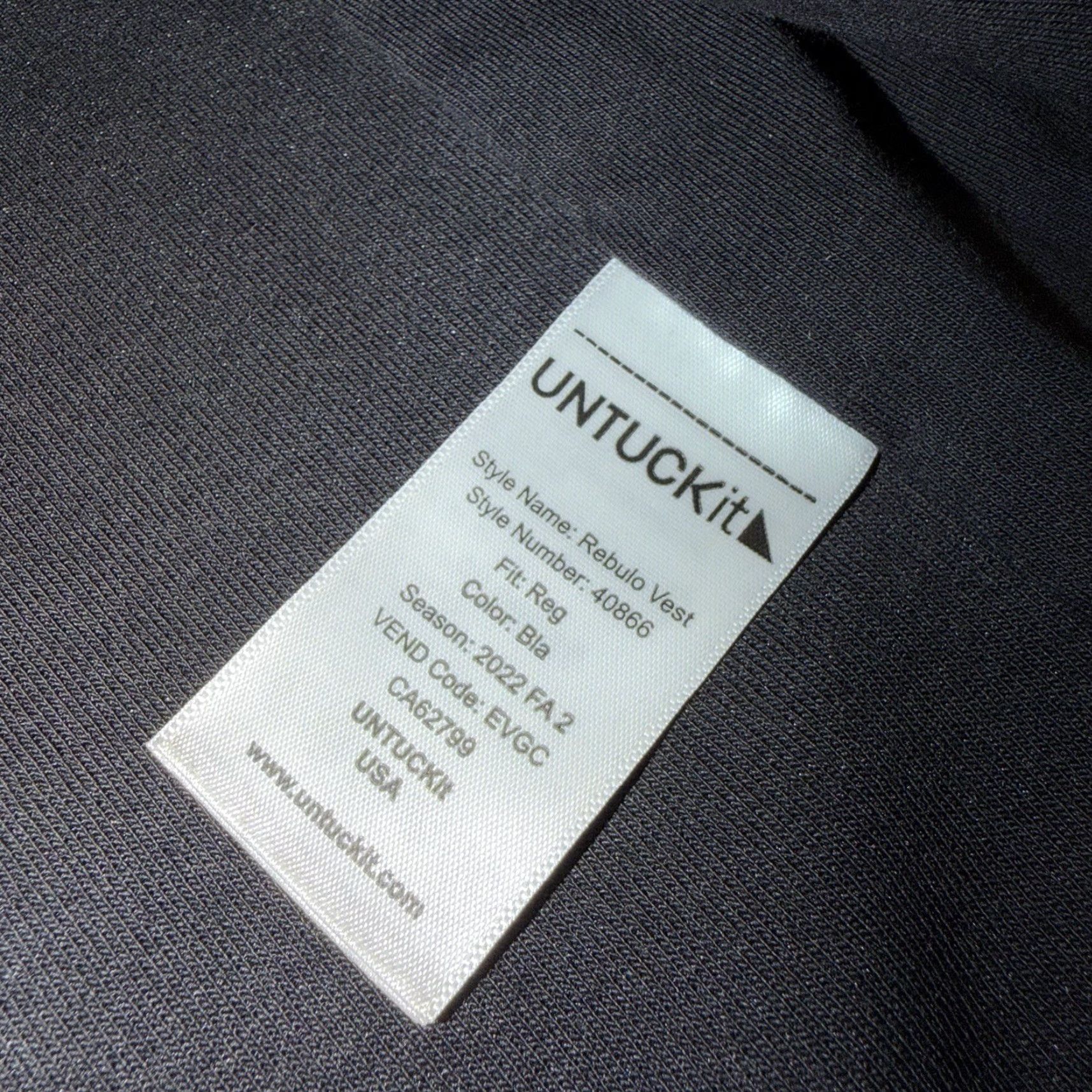 UNTUCKit UNTUCKit Vest Rebulo Full Zip Quilted Mens Regular Fit Large Black Blue Quilted Full Zip Vest Mens Regular Fit Black Quilted Rebulo Vest Size US L / EU 52-54 / 3 - 6 Thumbnail