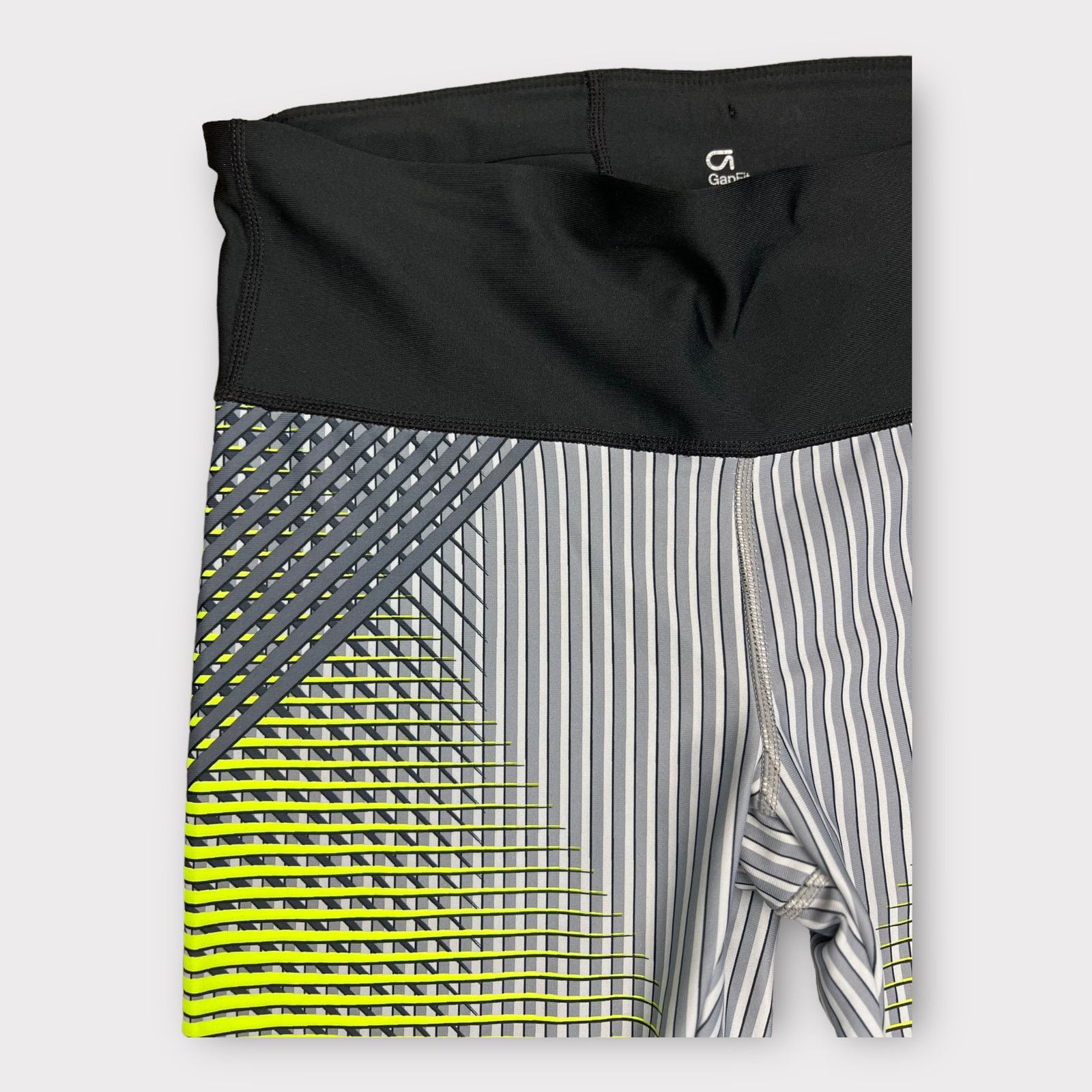 Gap GAP Fit | Cropped Legging Striped Capri Stretch Active Pant Size 26" / US 2 / IT 38 - 2 Thumbnail