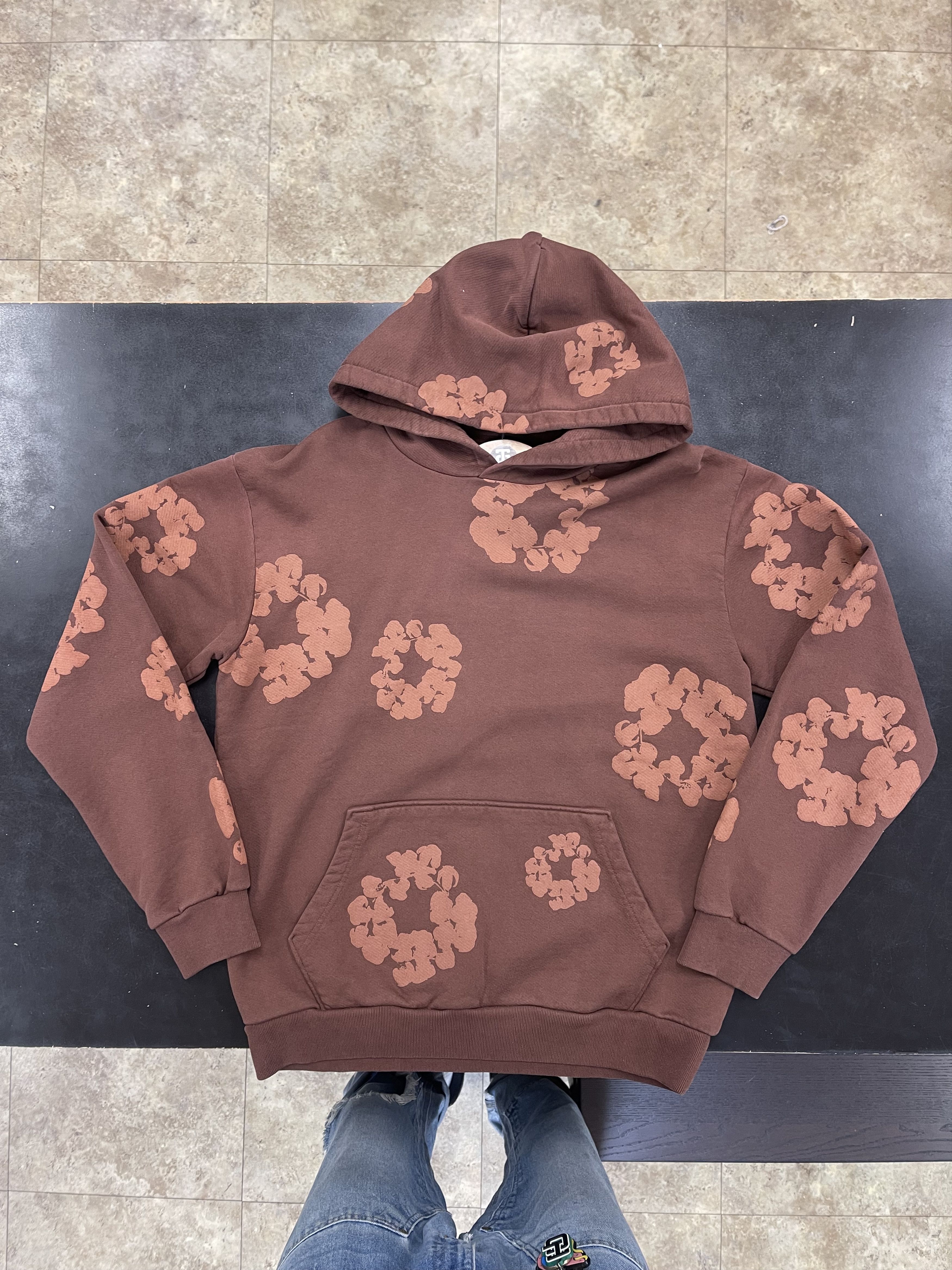 DENIM TEARS Denim Tears Mono Cotton Wreath Hoodie Brown Size US S / EU 44-46 / 1 - 1 Thumbnail