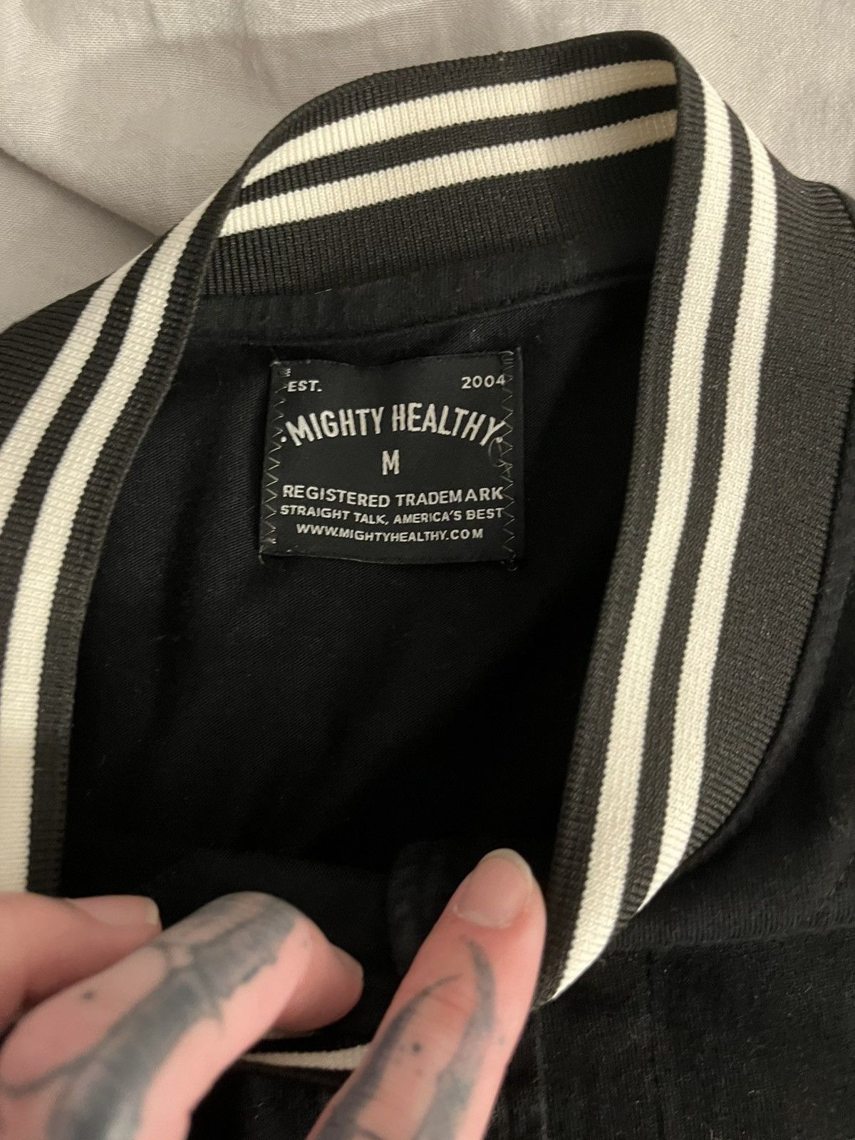Mighty Healthy Mighty healthy black button up Size US M / EU 48-50 / 2 - 5 Thumbnail