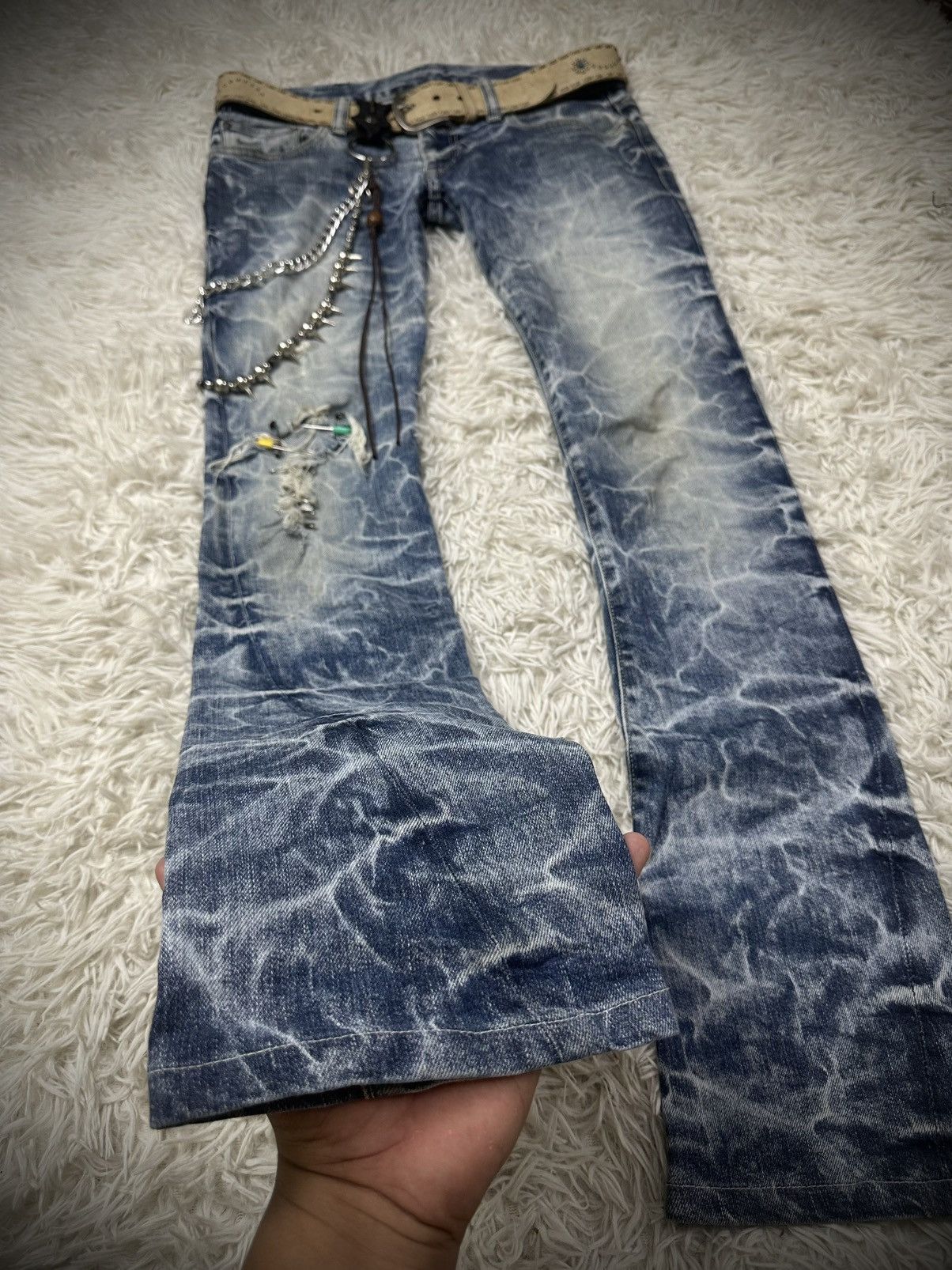 Tornado Mart rare 2000s tornado mart spiral distressed flare denim jeans Size US 32 / EU 48 - 2 Thumbnail