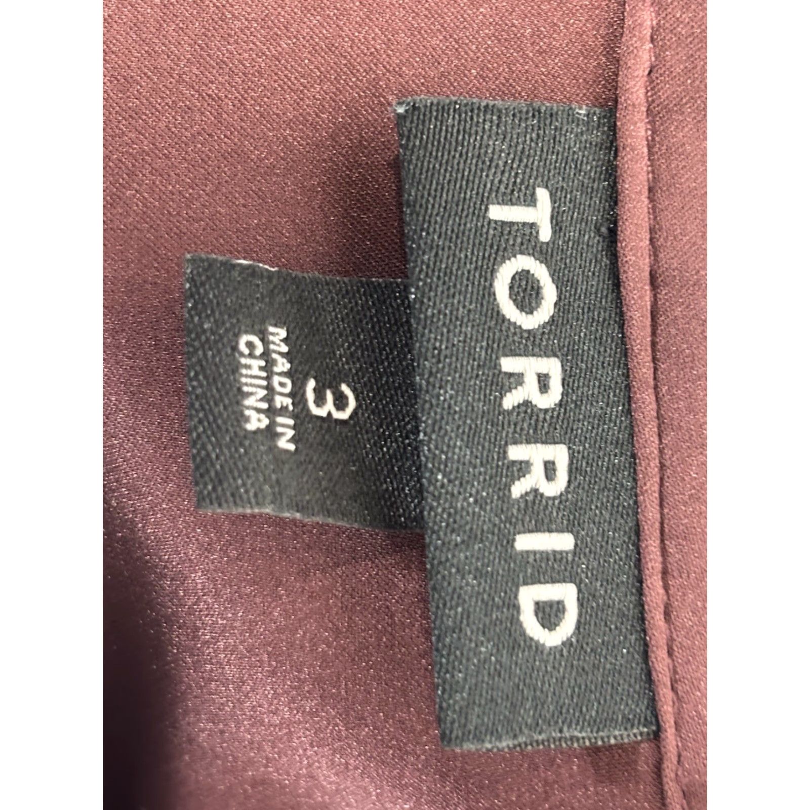 Torrid Torrid Blouse 3 3X Burgundy Satin Dressy Long Slv Elegant Formal Career Women Button Collared Size XXL / US 16-18 / IT 52-54 - 6 Thumbnail