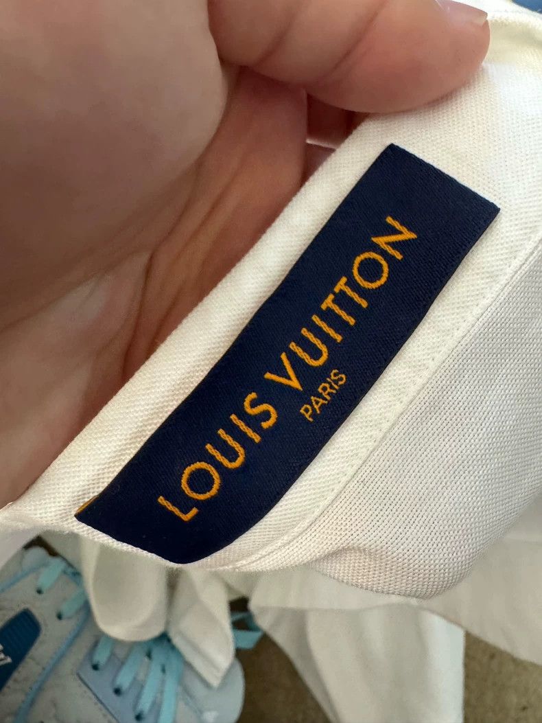 Louis Vuitton Louis Vuitton White tiger-head shirt Size US M / EU 48-50 / 2 - 2 Thumbnail