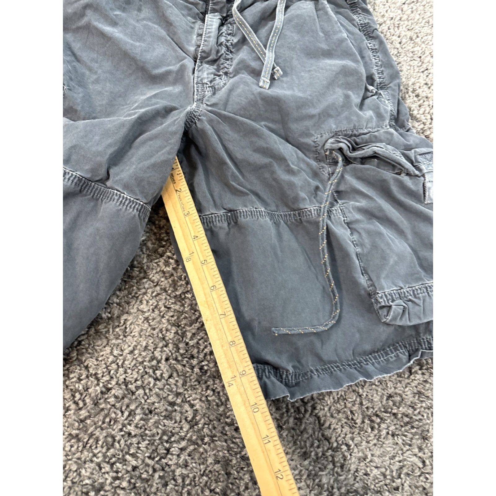 American Eagle Outfitters VINTAGE American Eagle Cargo Shorts Mens 30 Gray Military Paratrooper Utility Outdoor Army Cargo Shorts Mens 30 Gray VINTAGE Size US 30 / EU 46 - 4 Thumbnail
