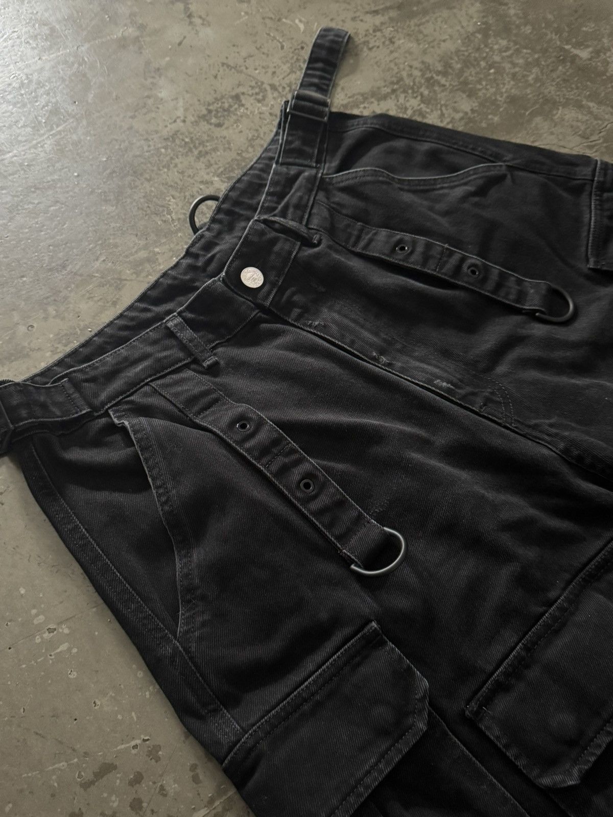Vetements Vetements Distressed Multi-Pocket Cargo Denim Size US 30 / EU 46 - 2 Thumbnail