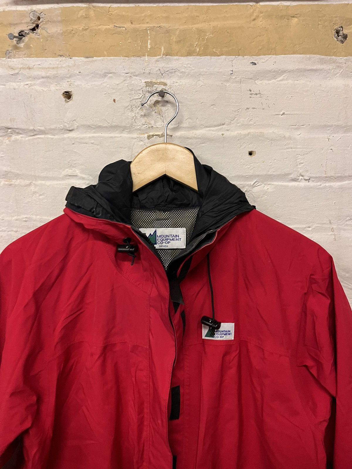 Mountain Equipment Company × Vintage Vintage MEC Red Gore Tex Rain Jacket Size US L / EU 52-54 / 3 - 3 Thumbnail