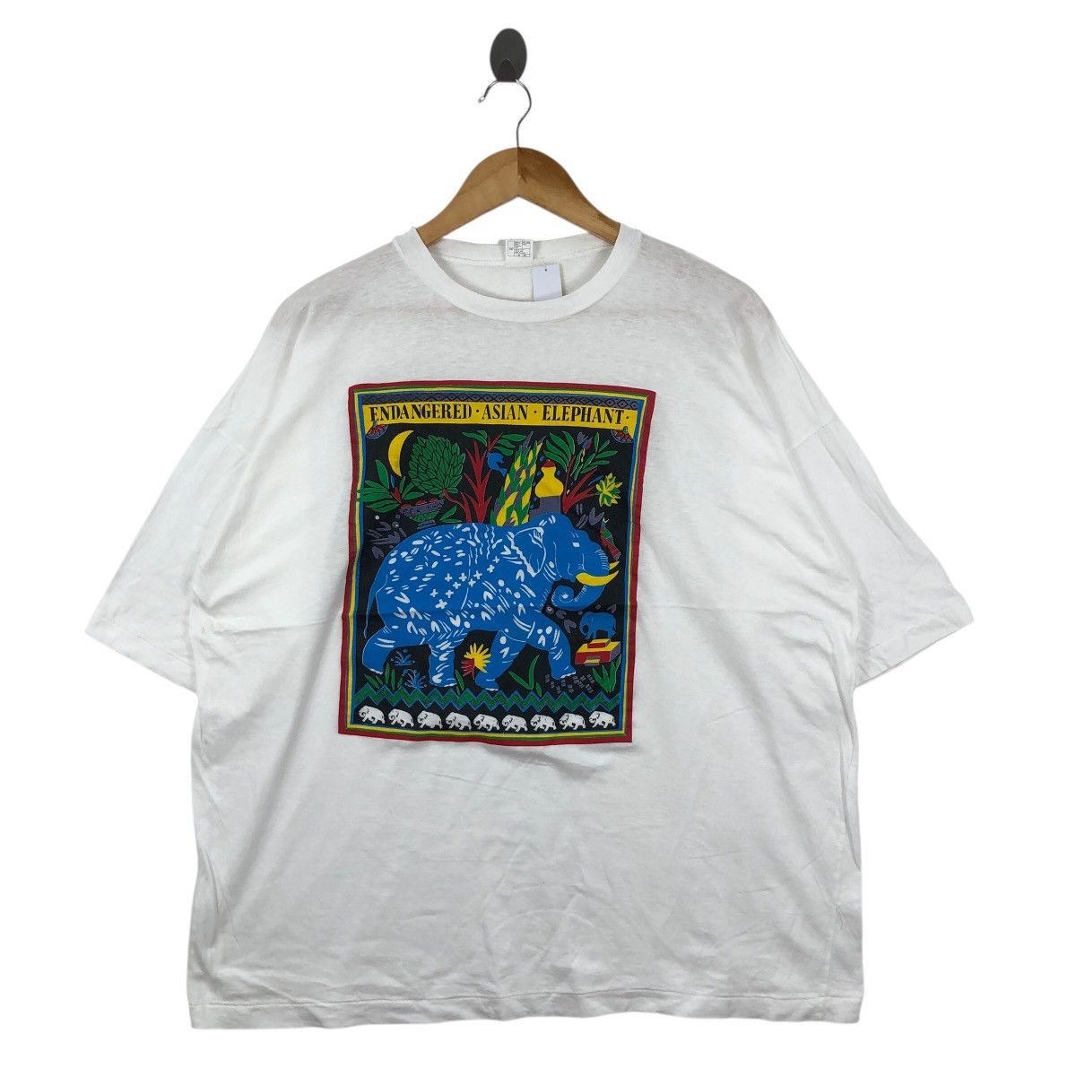 Vintage Vintage 80s Endangered Asian Elephant Illustration T Shirt Size US XL / EU 56 / 4 - 1 Thumbnail
