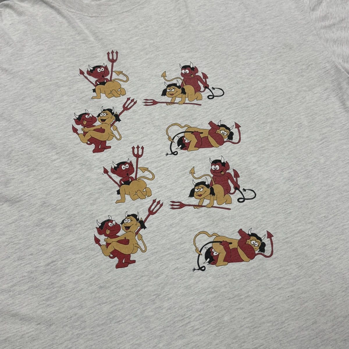 Other Vintage Cartoon Devil Graphic Funny Comic Print T-Shirt Gray Size US XXL / EU 58 / 5 - 5 Thumbnail