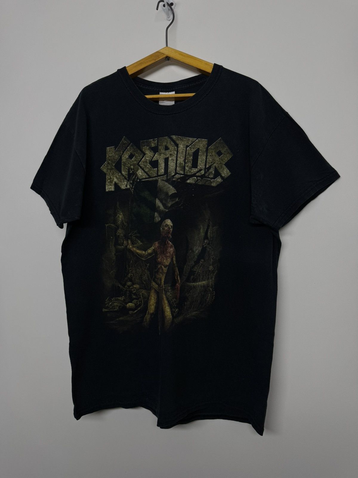 Gildan Vintage Kreator death to the world tour t-shirt Size US L / EU 52-54 / 3 - 5 Thumbnail