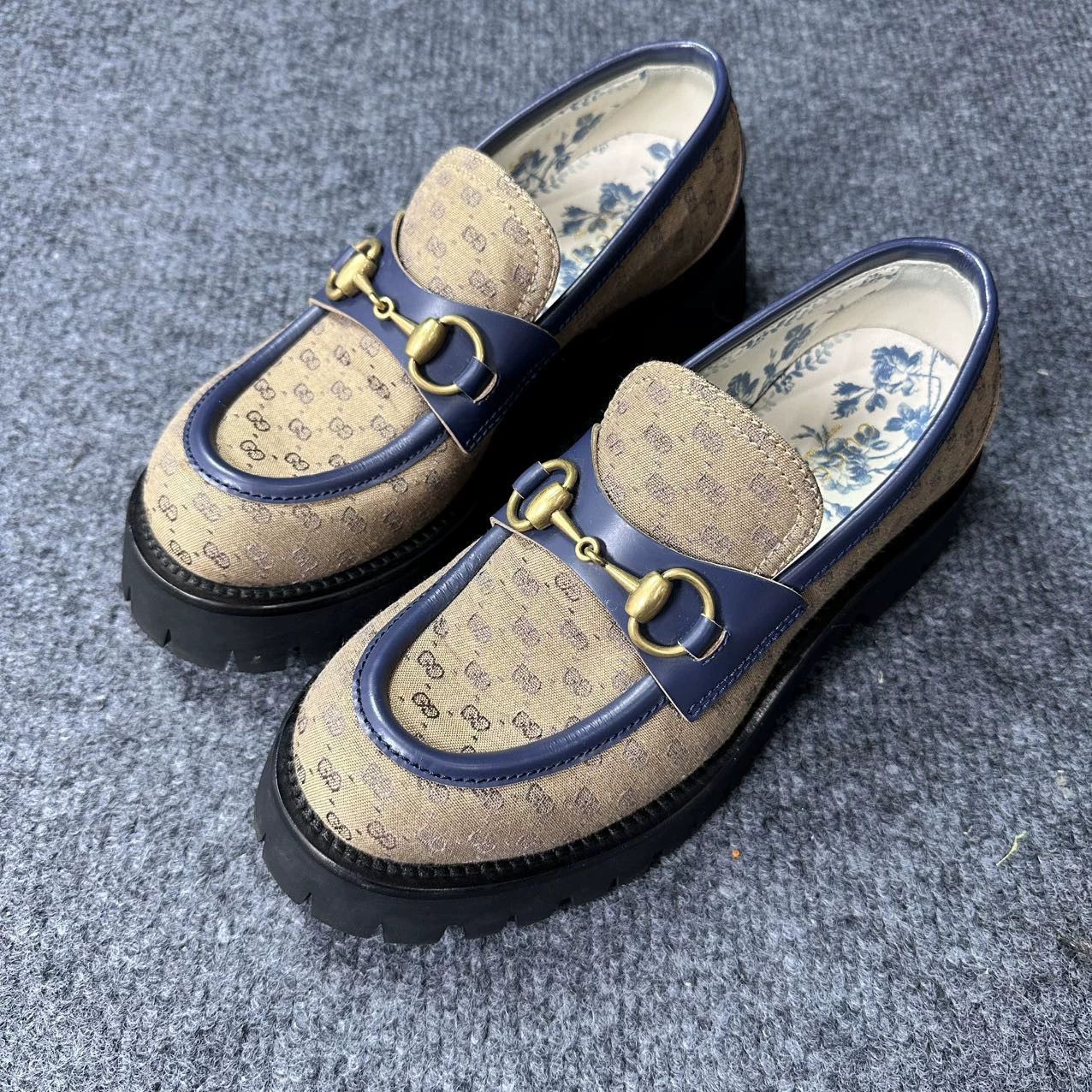 Gucci Gucci New Retro Loafer 99 New EU 36.5 Size US 6 / IT 36 - 1 Thumbnail