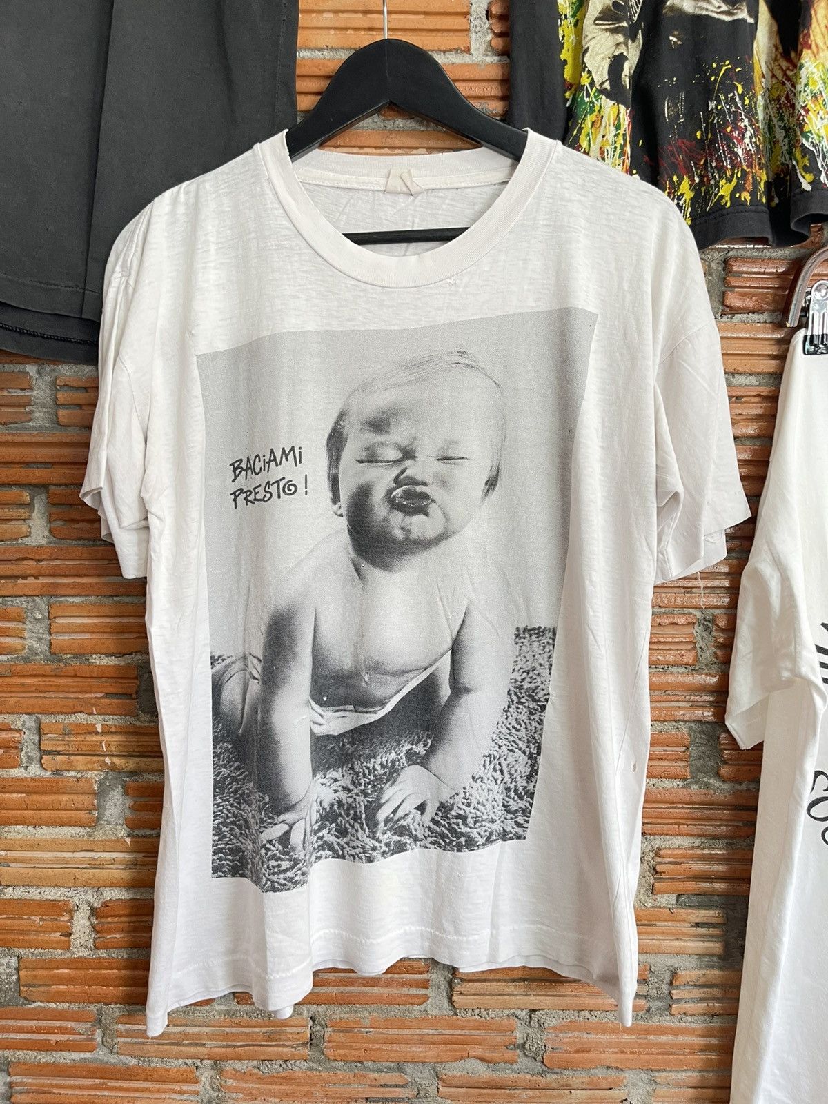 Vintage Vintage Photo Child Baciami Presto! T shirt Size US L / EU 52-54 / 3 - 1 Thumbnail