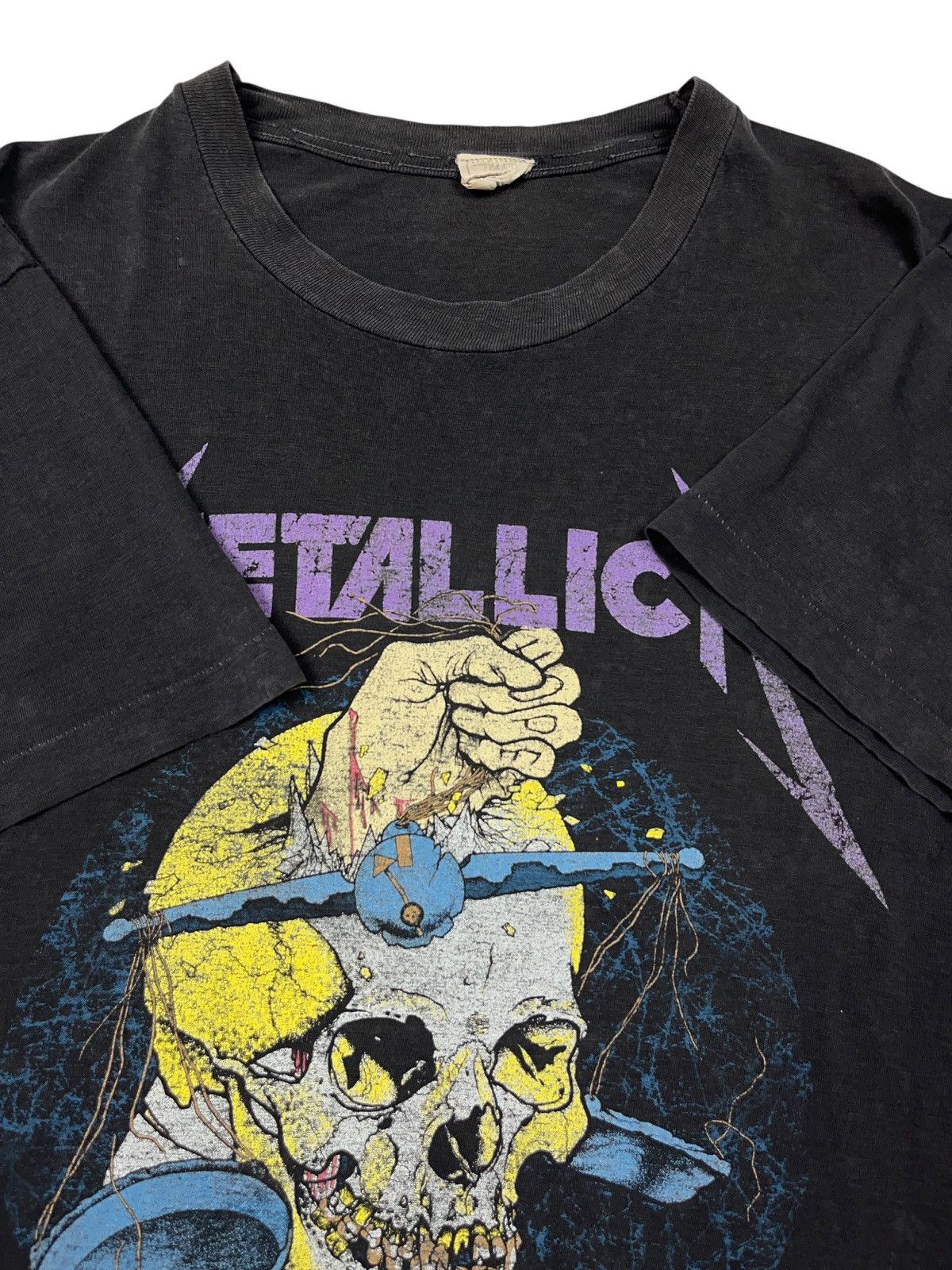 Metallica Vintage 1988 Metallica Distressed T-shirt Damaged Justice Size US L / EU 52-54 / 3 - 3 Thumbnail