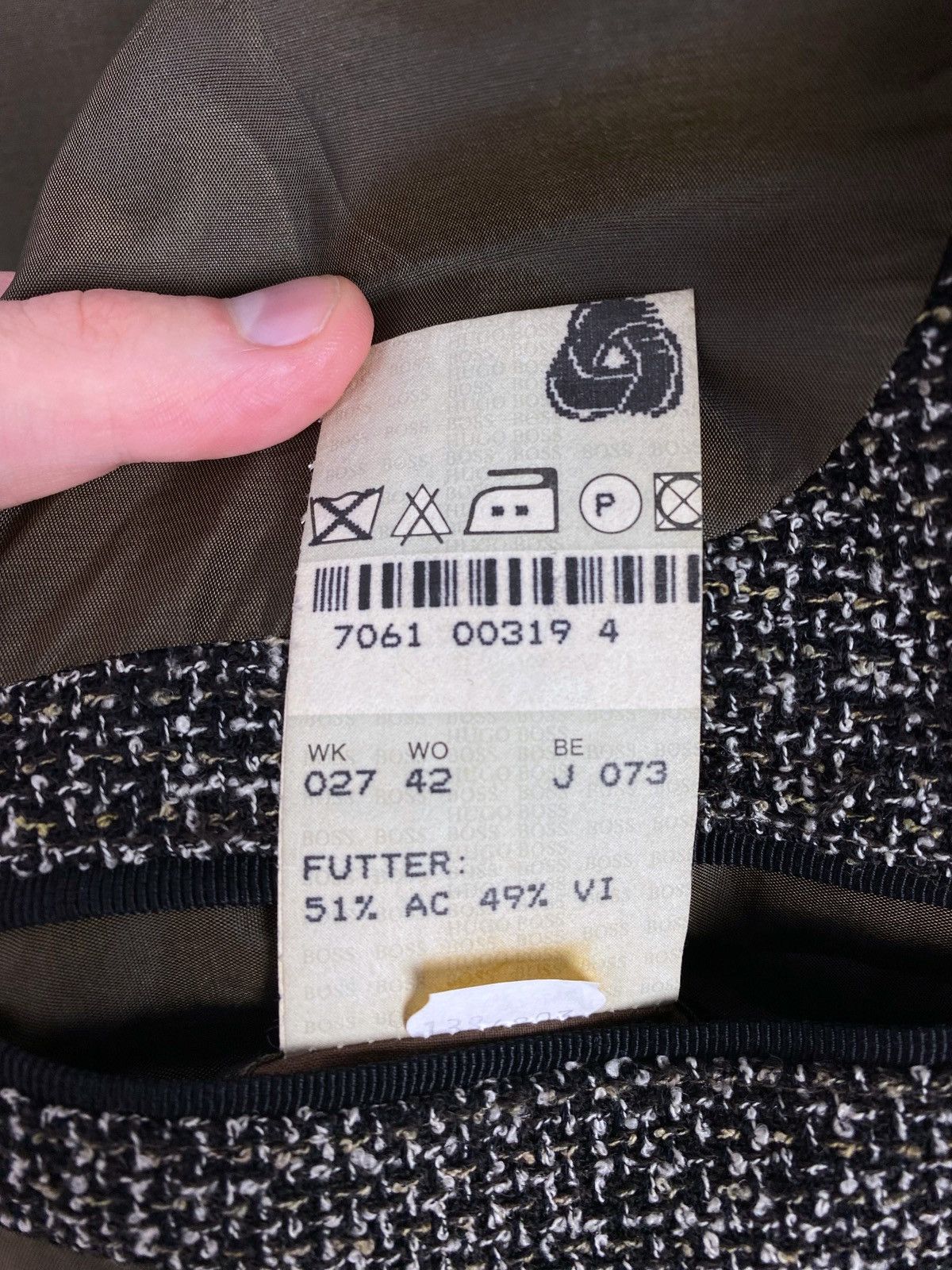 Hugo Boss Y2K Vintage Hugo Boss Wool Woven Textured Blazer Jacket Size US M / EU 48-50 / 2 - 14 Thumbnail