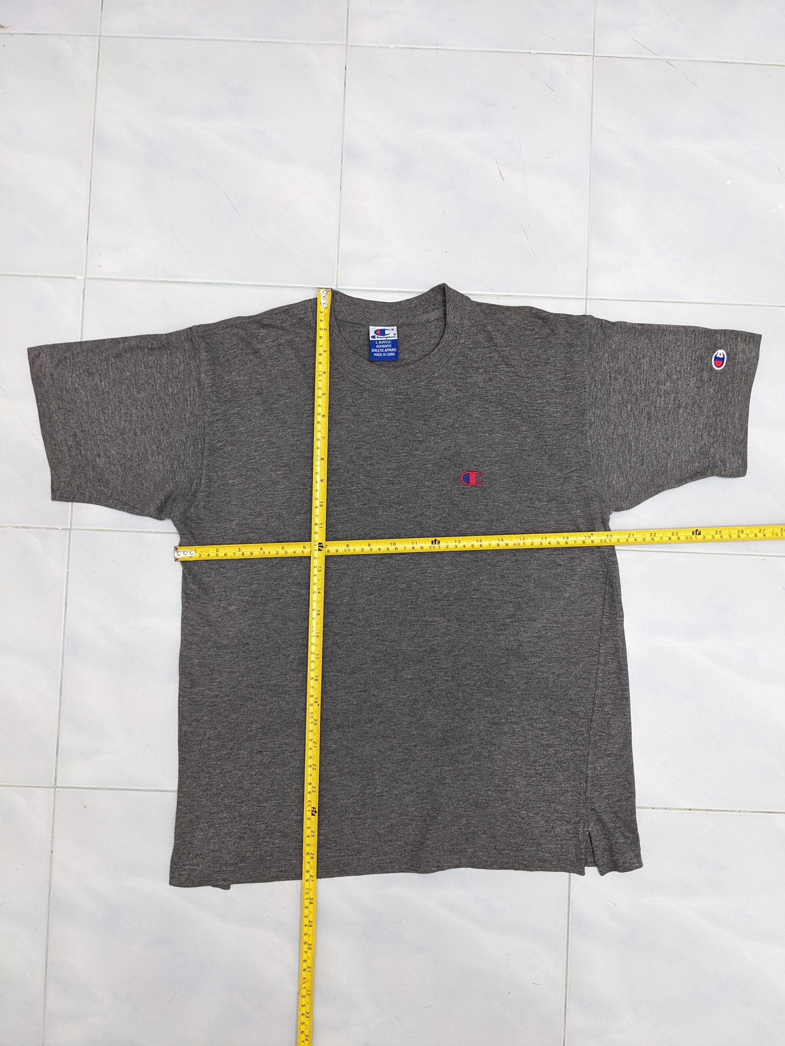Champion VINTAGE CHAMPION STREETWEAR TSHIRT Size US L / EU 52-54 / 3 - 5 Thumbnail