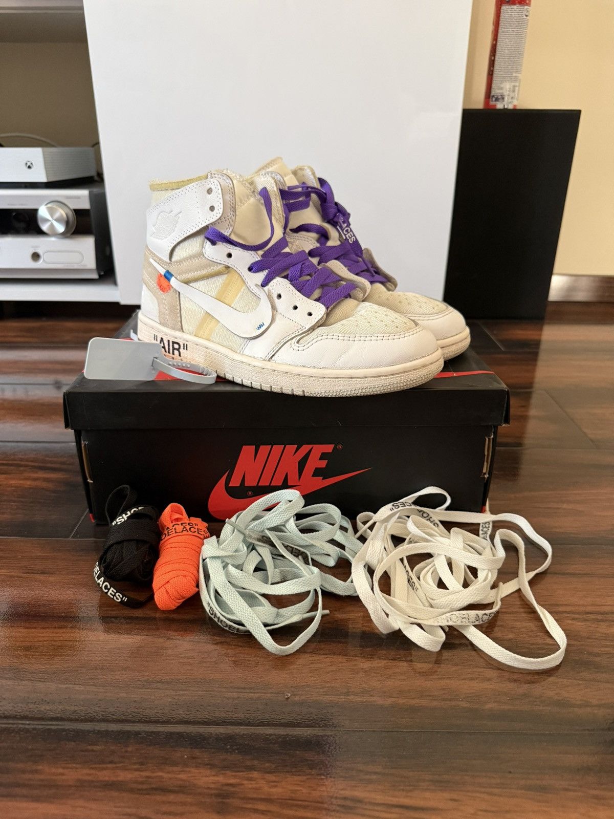 Jordan Brand × Off-White Off-White Jordan 1 NRG Size US 7.5 / EU 40-41 - 1 Thumbnail