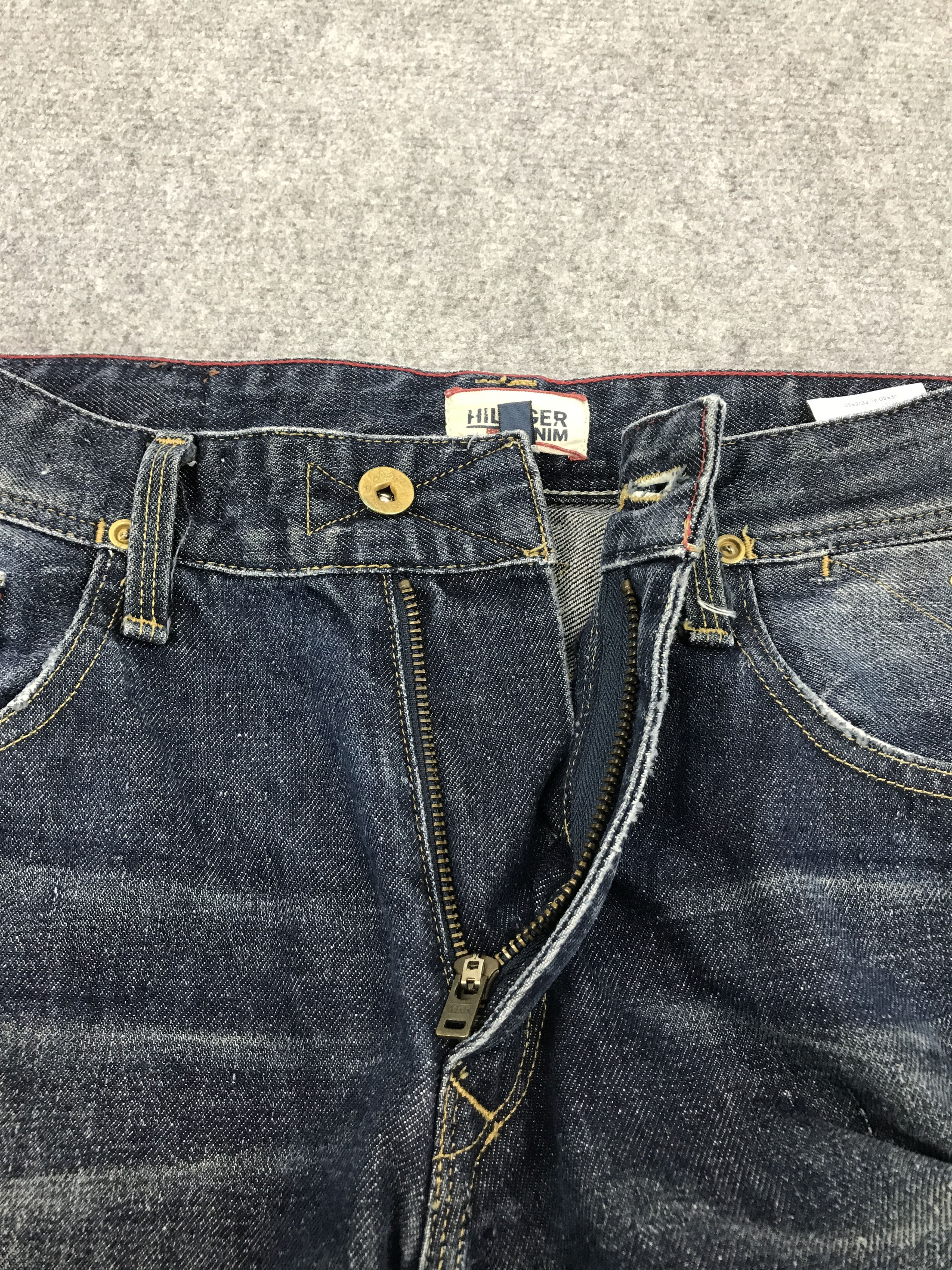 Tommy Hilfiger TOMMY HILFIGER DISTRESSED DENIM PANTS Size US 31 - 7 Thumbnail