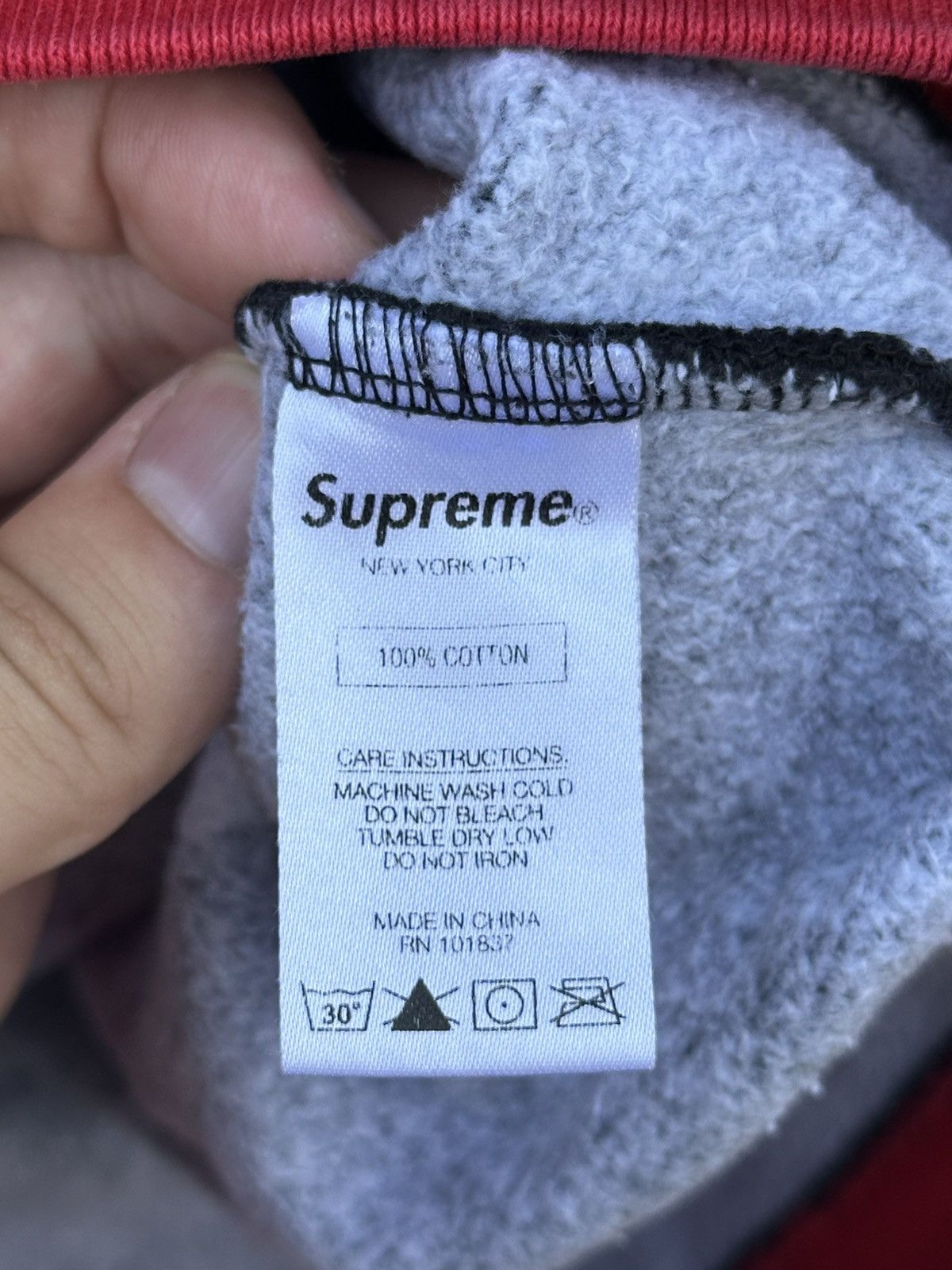 Supreme Mens Medium Black Striped Crewneck FW17 Spellout