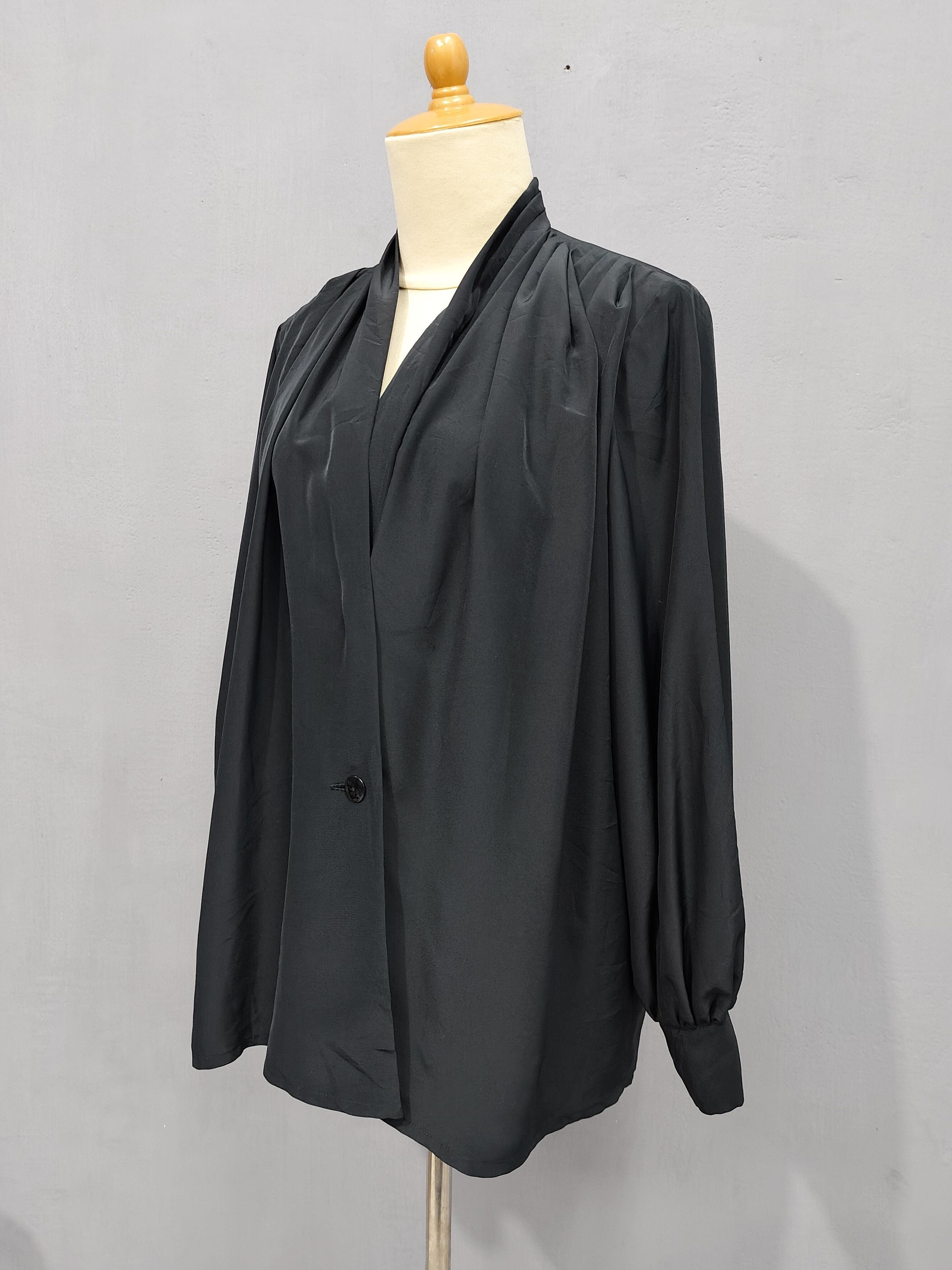 Yves Saint Laurent 80s YSL- Elegant Dark Academia Goth Minimalist Draped Blouse Size L / US 10 / IT 46 - 3 Thumbnail