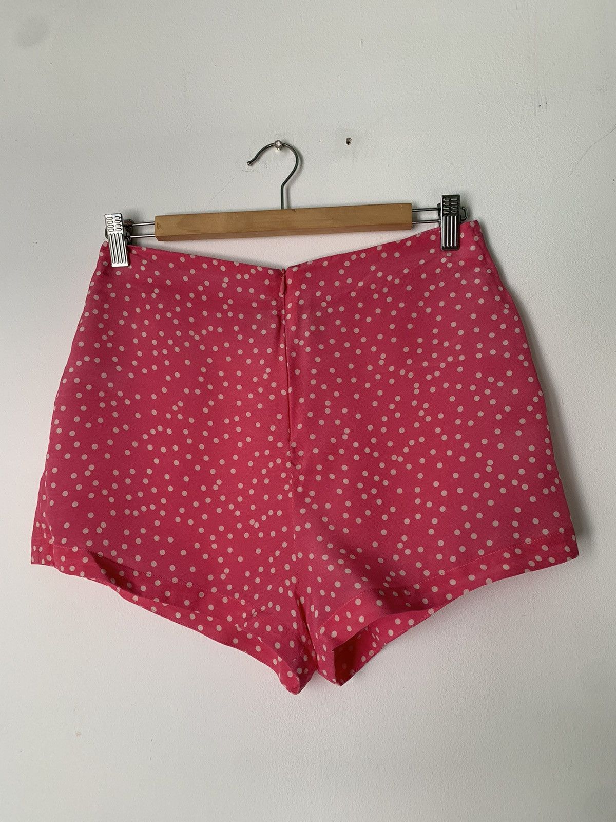 Other waist shorts polka dot 100% silk Size 28" / US 6 / IT 42 - 1 Thumbnail
