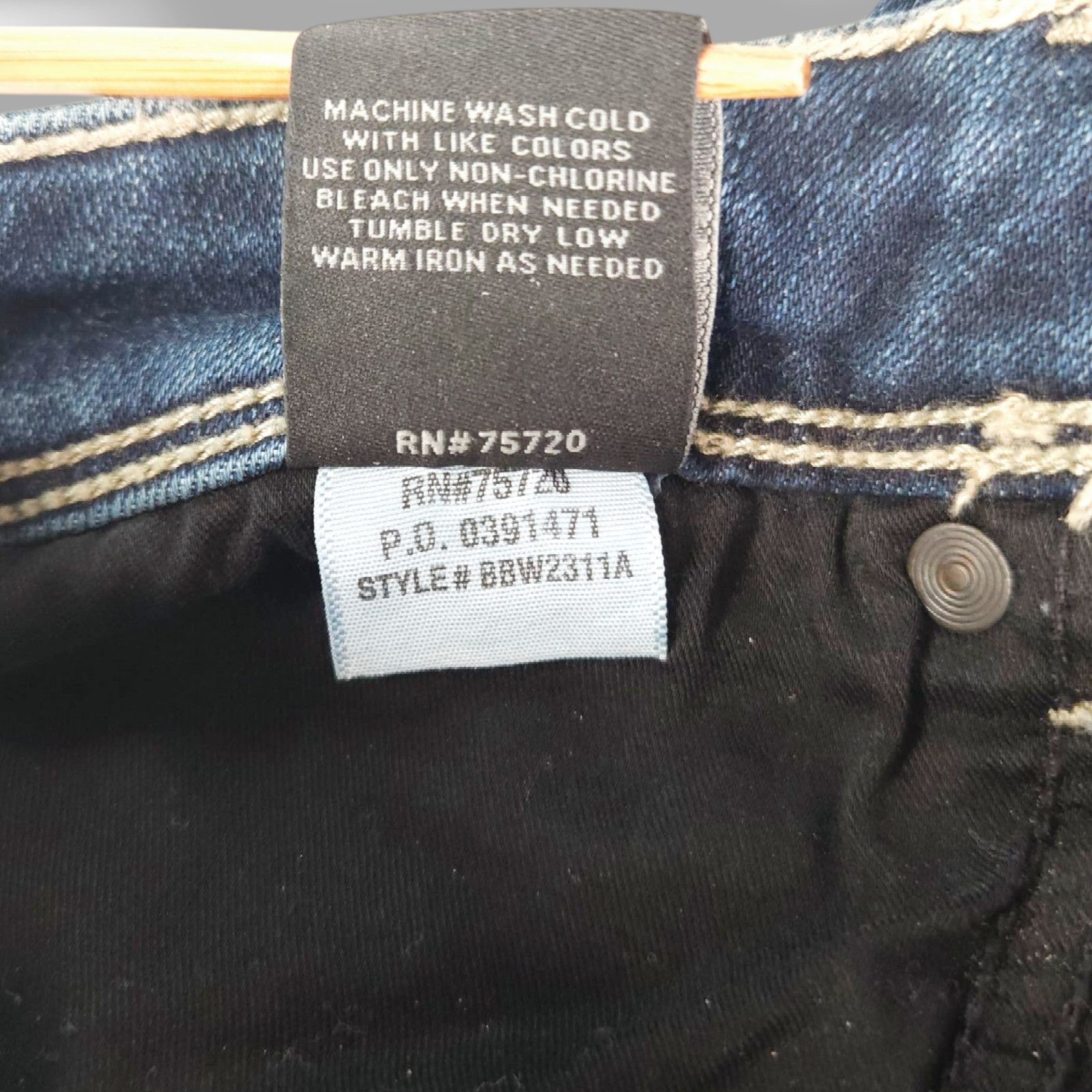 Buckle Black EUC Buckle Black Fit No. 53 Ankle Skinny Jeans Sz. 25x29 Size 25" / US 0 / IT 36 - 7 Thumbnail