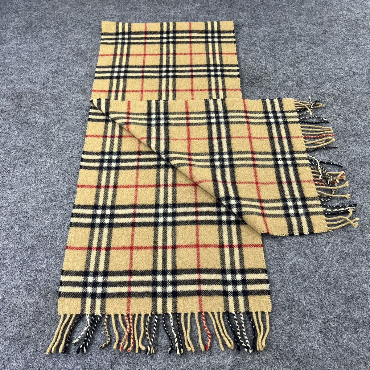 Burberry Burberry Scarf / Muffler / Neckwear T1536 Size ONE SIZE - 3 Thumbnail