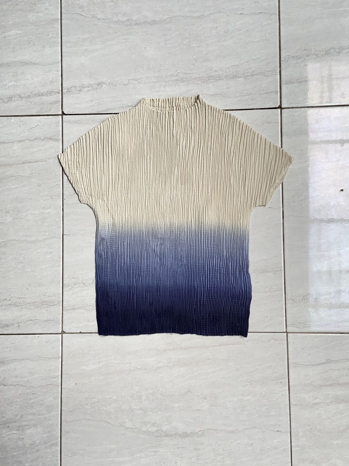 Longchamp LONGCHAMP Pleats T-shirt Size XS / US 0-2 / IT 36-38 - 11 Thumbnail