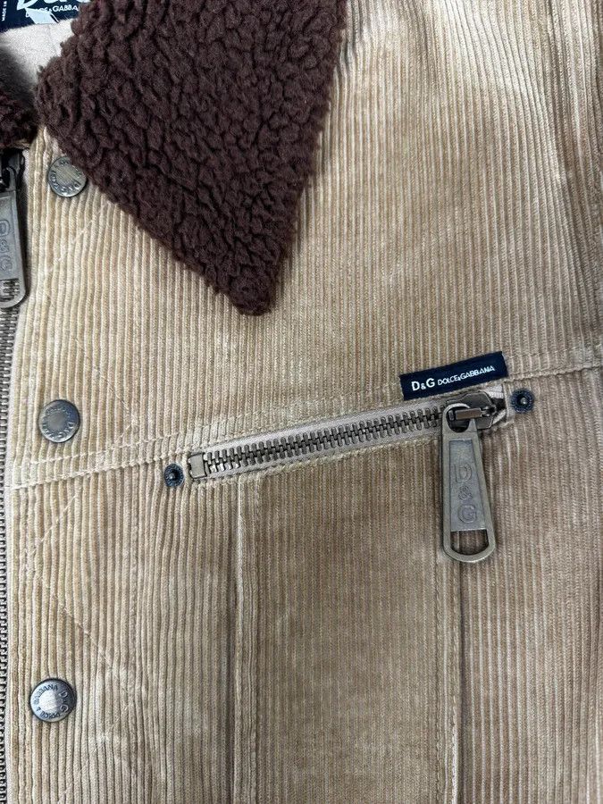 Dolce & Gabbana 2000s Dolce & Gabbana Beige Corduroy Brown Collar Jacket Size US M / EU 48-50 / 2 - 10 Thumbnail