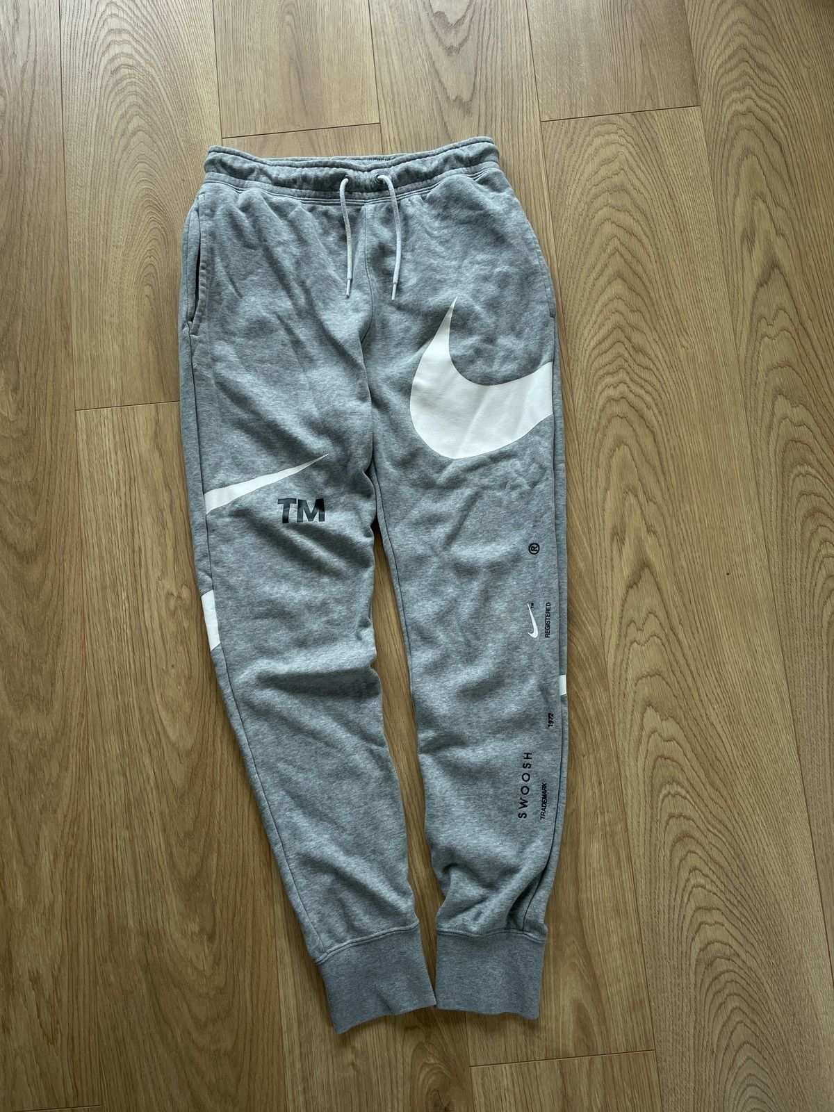 Nike × Vintage Vintage Nike Y2K Swoosh Grey Basic Sweatpants Pants Joggers Size US 30 / EU 46 - 1 Thumbnail