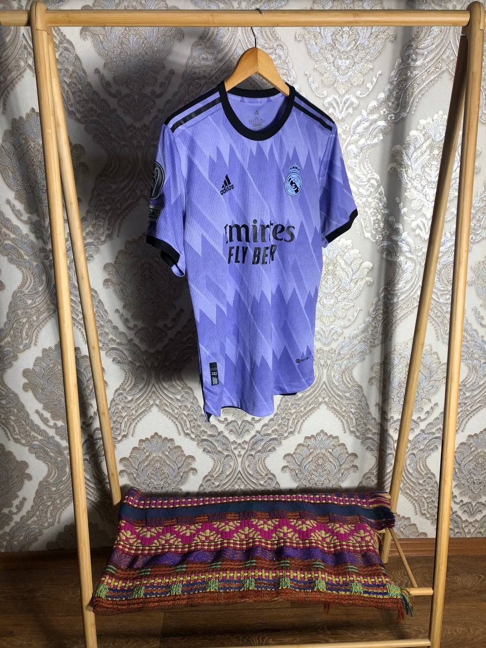 Adidas VINTAGE ADIDAS FC REAL MADRID SPAIN SOCCER JERSEY RETRO Y2K Size US XL / EU 56 / 4 - 3 Thumbnail