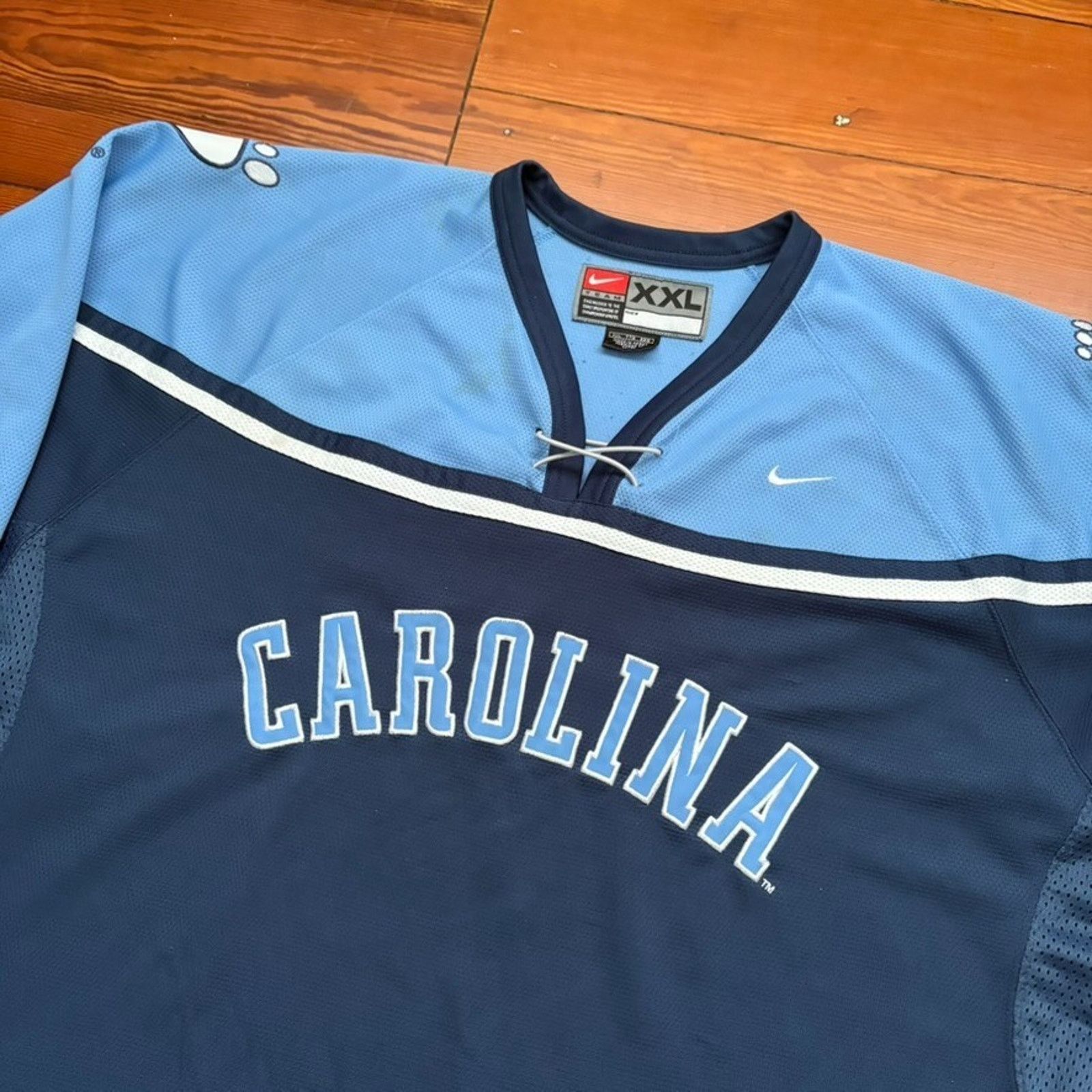 Nike × Vintage Vintage Nike UNC University Of North Carolina Hockey Jersey Size US XXL / EU 58 / 5 - 3 Thumbnail