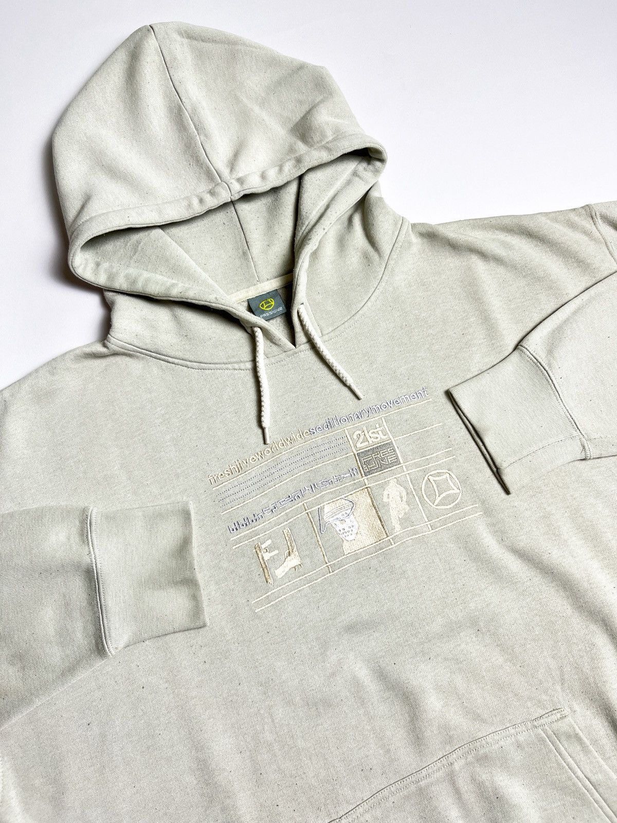 Freshjive Freshjive Hoodie Vintage 00s Size US XL / EU 56 / 4 - 5 Thumbnail