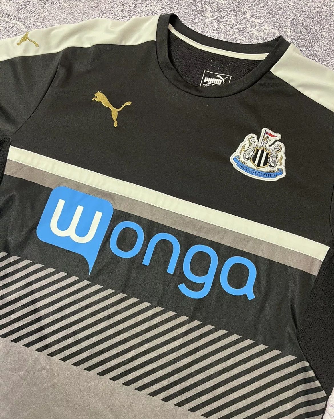 Puma Soccer Jersey Fc NEWCASTLE UNITED FOOTBALL JERSEY PUMA Size US M / EU 48-50 / 2 - 4 Thumbnail