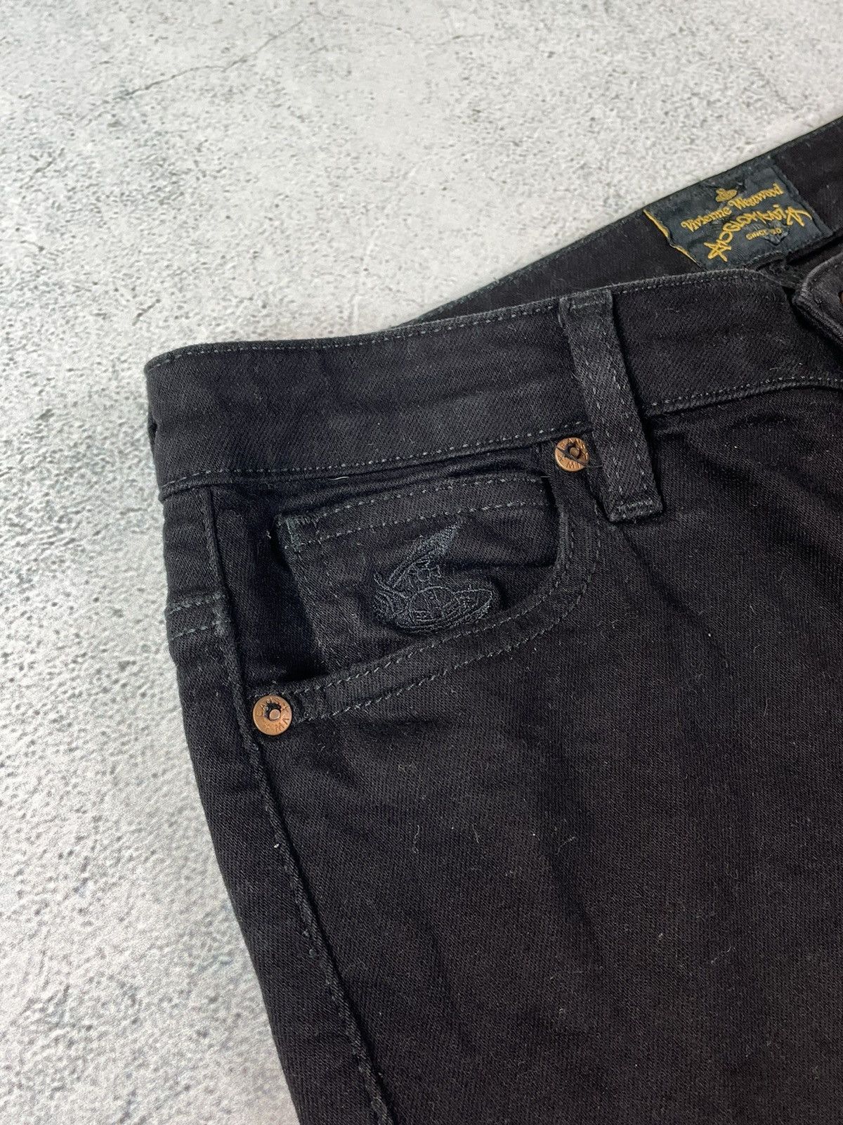 Vivienne Westwood Vivienne Westwood Skinny War Peace Orb Embossed Pocket Jeans Size 25" / US 0 / IT 36 - 7 Thumbnail