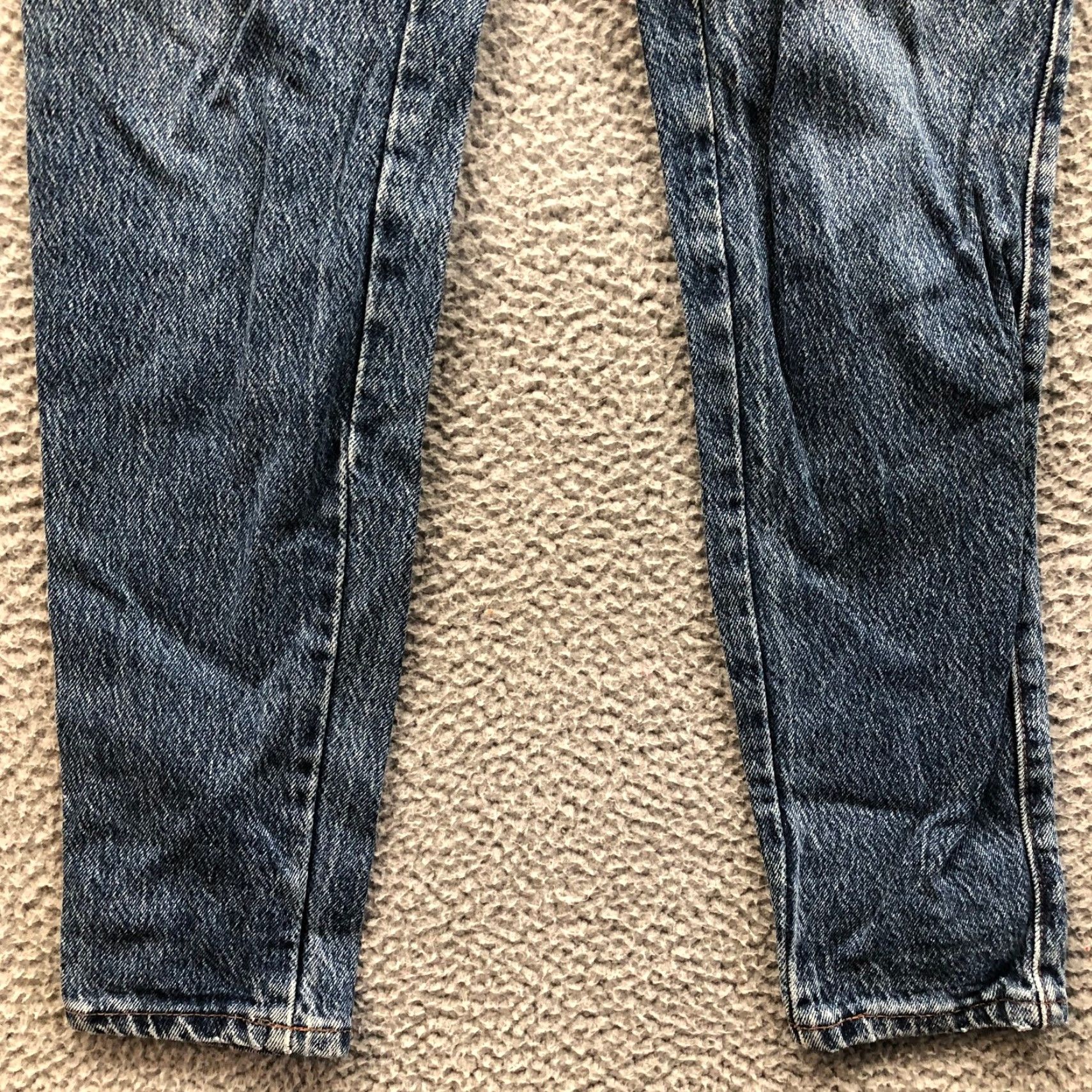 Levi's VINTAGE Levi’s 901 Orange Tab High Rise Tapered Mom Jeans Womens 22 Blue Denim Jeans 80s 90s Womens Size 40" / US 18 - 7 Thumbnail
