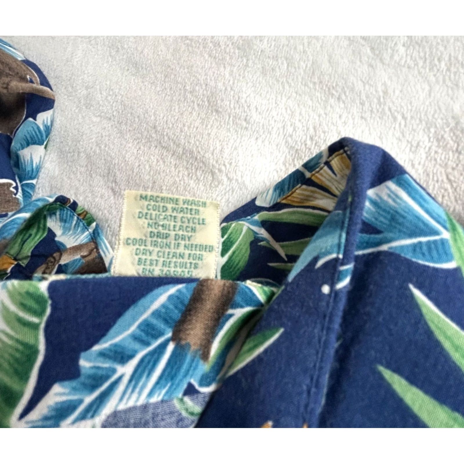 Reyn Spooner VINTAGE Reyn Spooner Garys Island Hawaiian Shirt Medium Tropical Print Button-Up Size US M / EU 48-50 / 2 - 4 Thumbnail