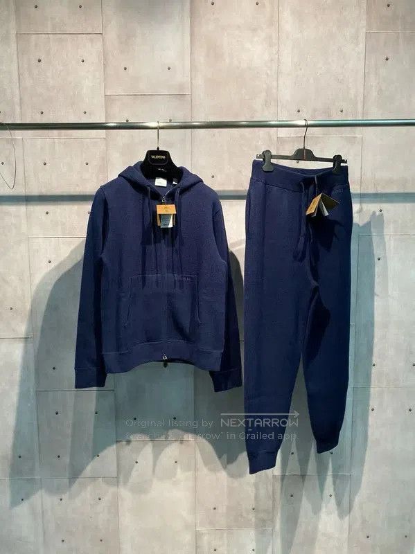 Burberry Burberry Navy Blue Cashmere Hoodie for Men. Size US S / EU 44-46 / 1 - 5 Thumbnail
