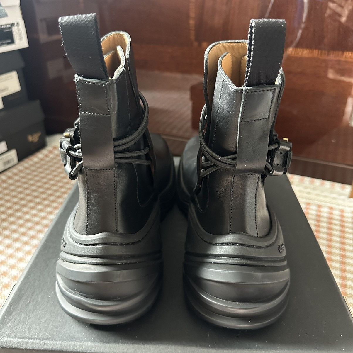 1017 ALYX 9SM × Alyx × Vibram 1017 ALYX 9SM Buckle Chelsea Boots with Vibram Sole Size US 10 / EU 43 - 5 Thumbnail