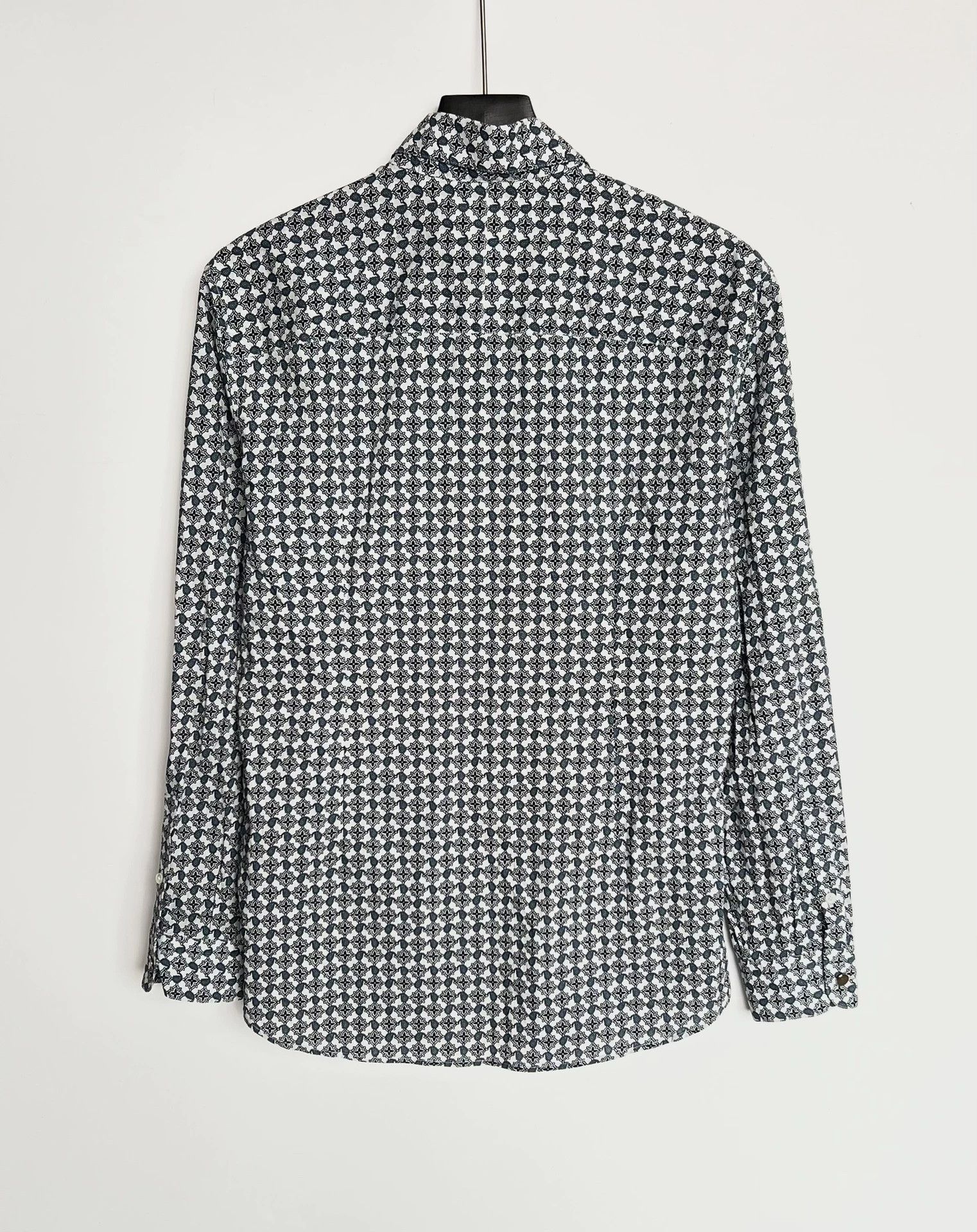 Louis Vuitton Louis Vuitton Monogram Paisley Shirt XS 98% New Size US XS / EU 42 / 0 - 2 Thumbnail
